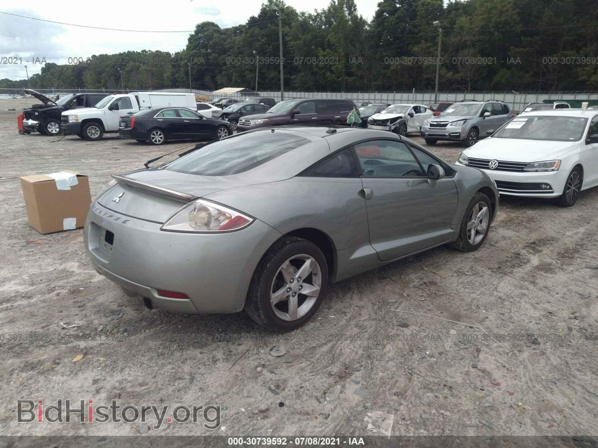 2008 MITSUBISHI ECLIPSE - VIN: 4A3AK24FX8E035455 - Photo 4