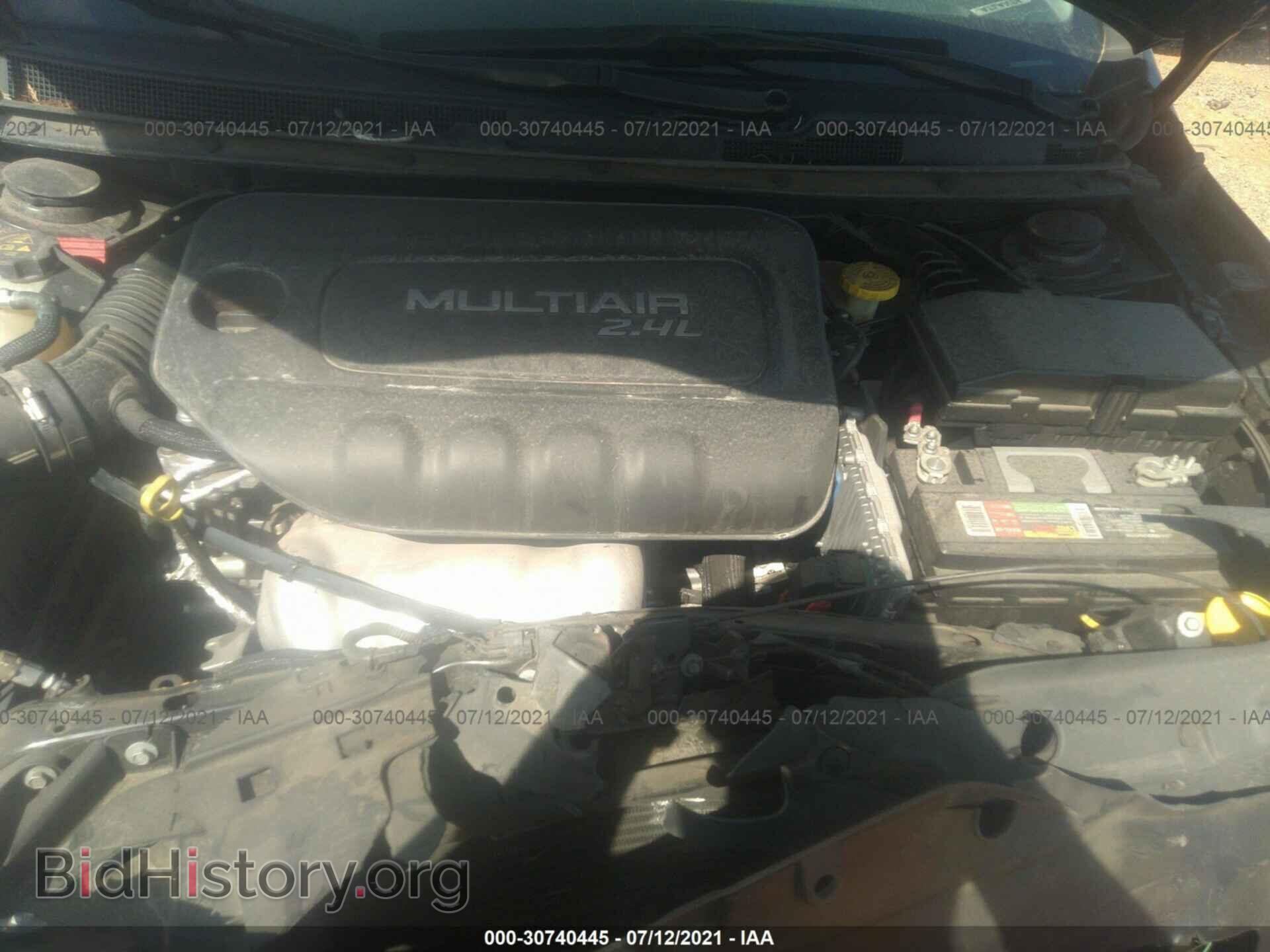 2016 CHRYSLER 200 - VIN: 1C3CCCAB1GN172769 - Фото 10