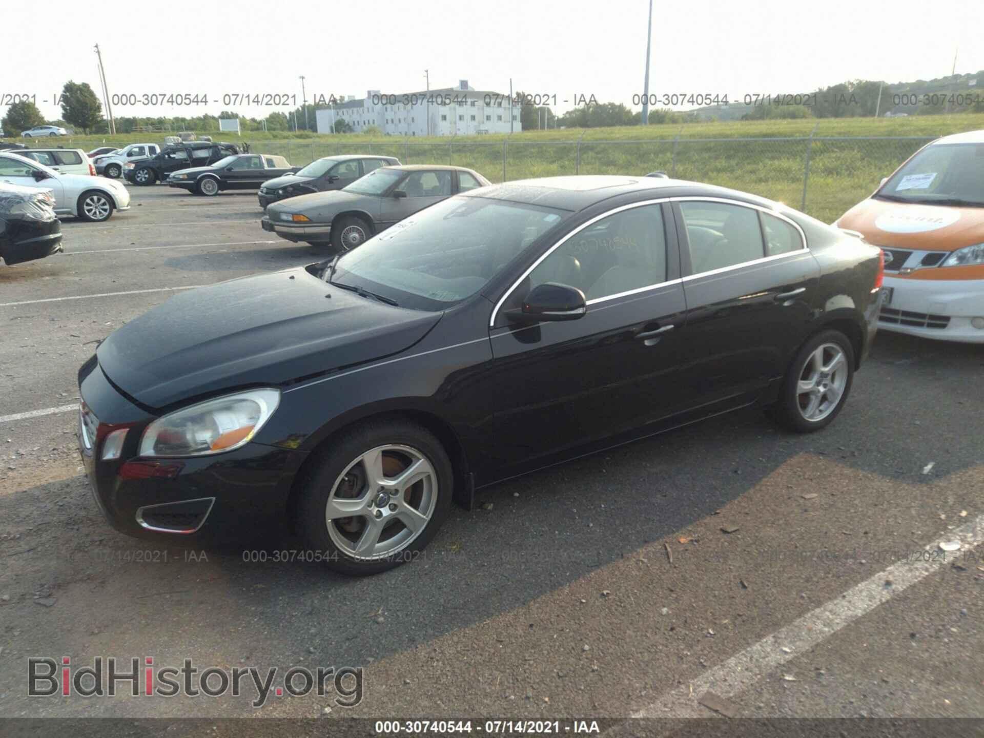 2012 VOLVO S60 - VIN: YV1622FS2C2118496 - Фото 2