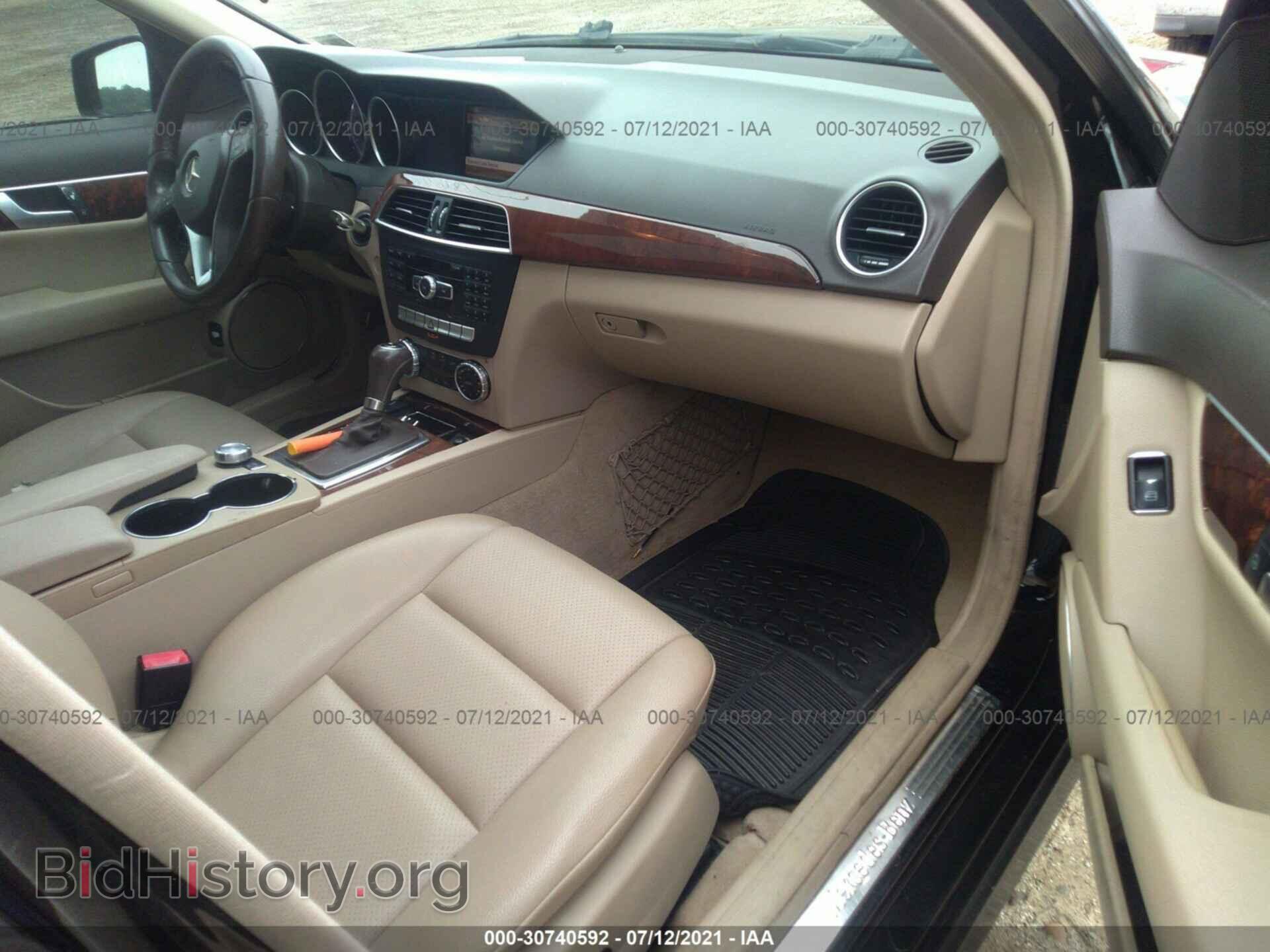2012 MERCEDES-BENZ C-CLASS - VIN: WDDGF8BB3CR194877 - Фото 5