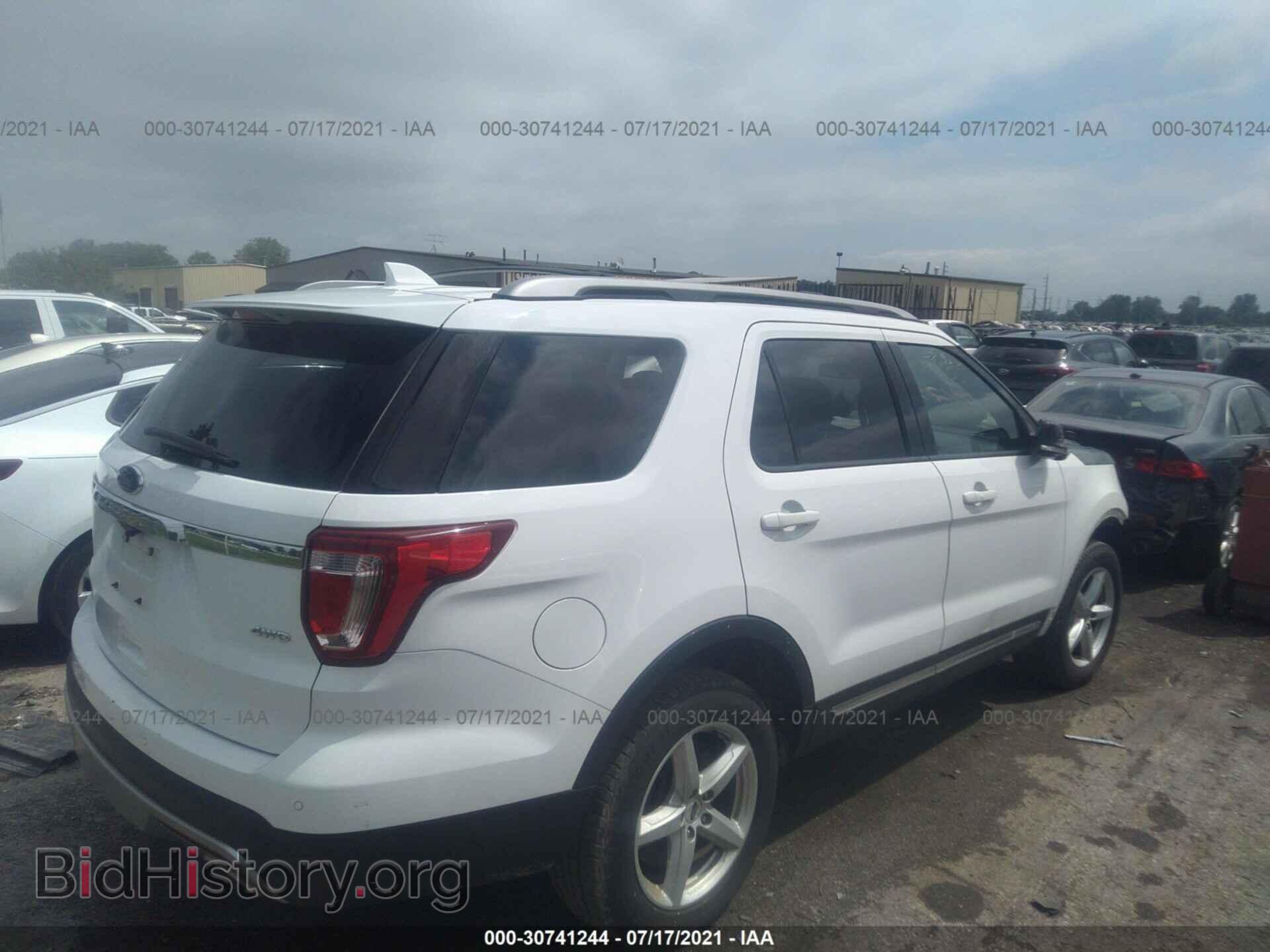 2017 FORD EXPLORER - VIN: 1FM5K8D82HGA72797 - Фото 4
