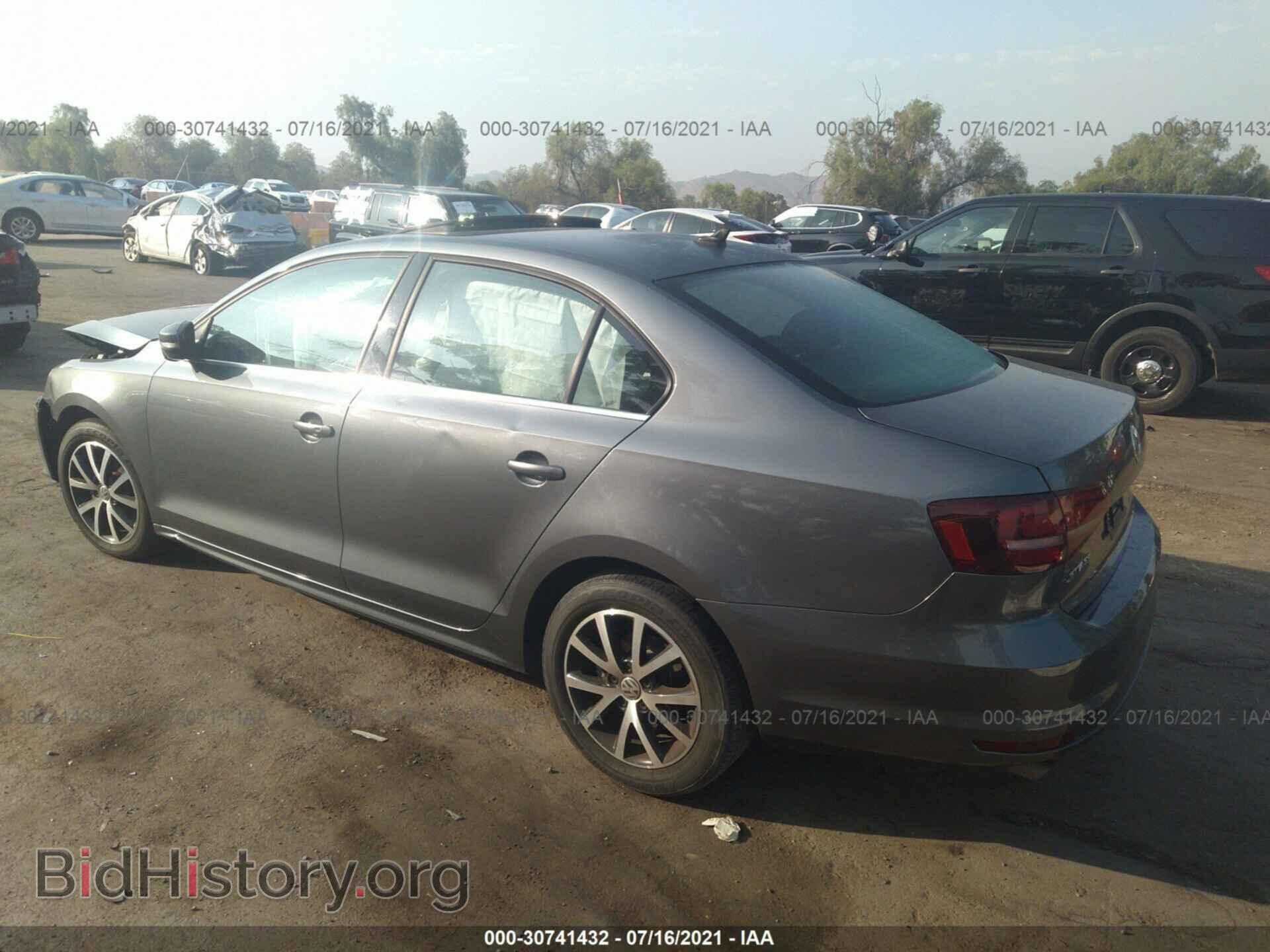2017 VOLKSWAGEN JETTA - VIN: 3VWDB7AJ6HM372492 - Photo 3
