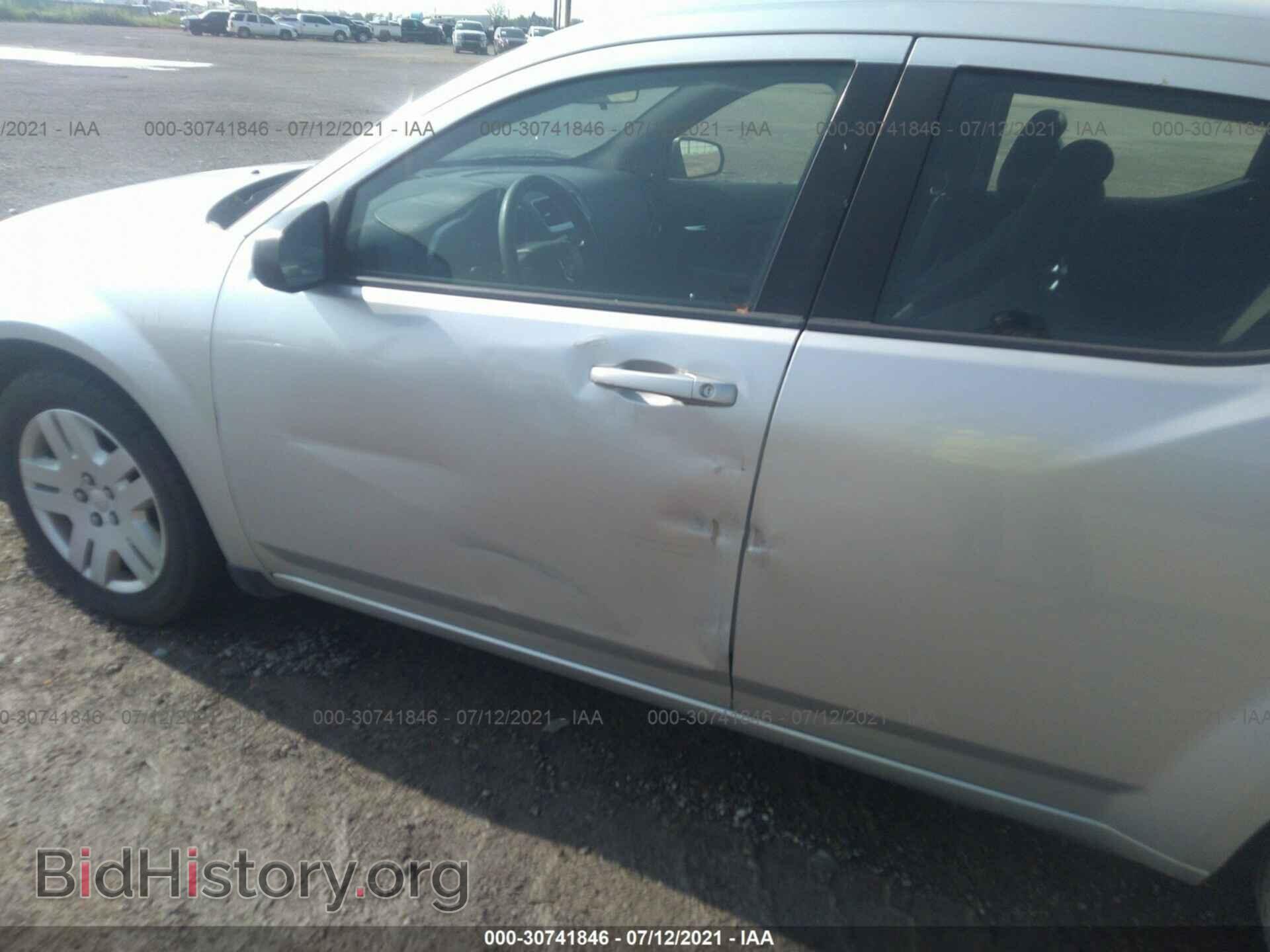 2011 DODGE AVENGER - VIN: 1B3BD4FB5BN564926 - Фото 6