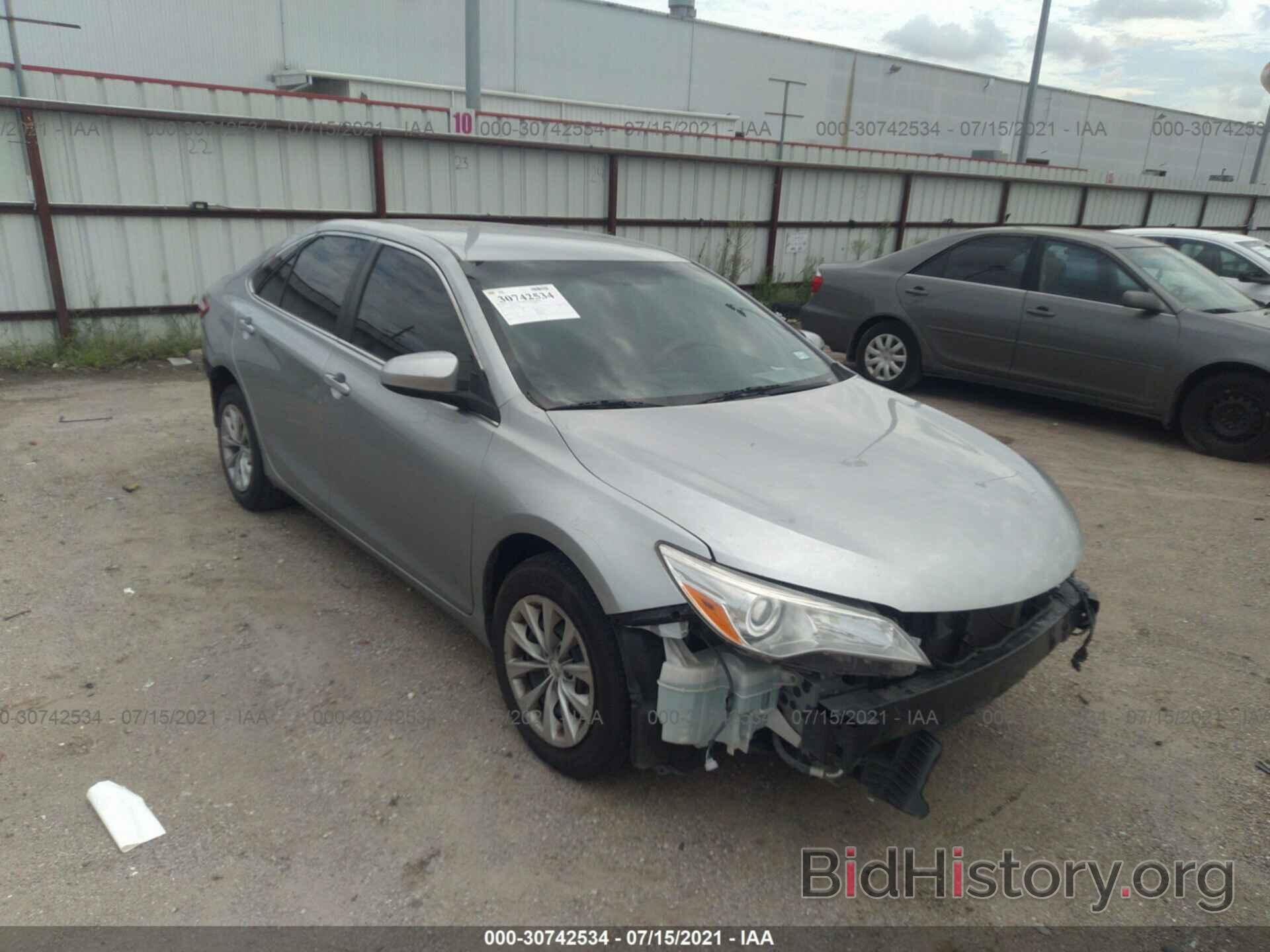 Photo 4T4BF1FK9GR566720 - TOYOTA CAMRY 2016