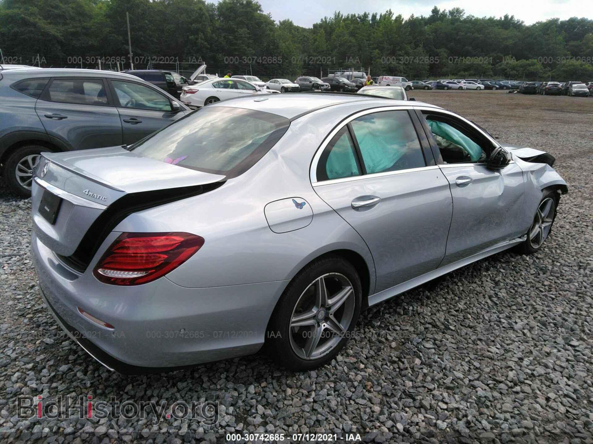 2017 MERCEDES-BENZ E-CLASS - VIN: WDDZF4KB4HA147364 - Фото 4