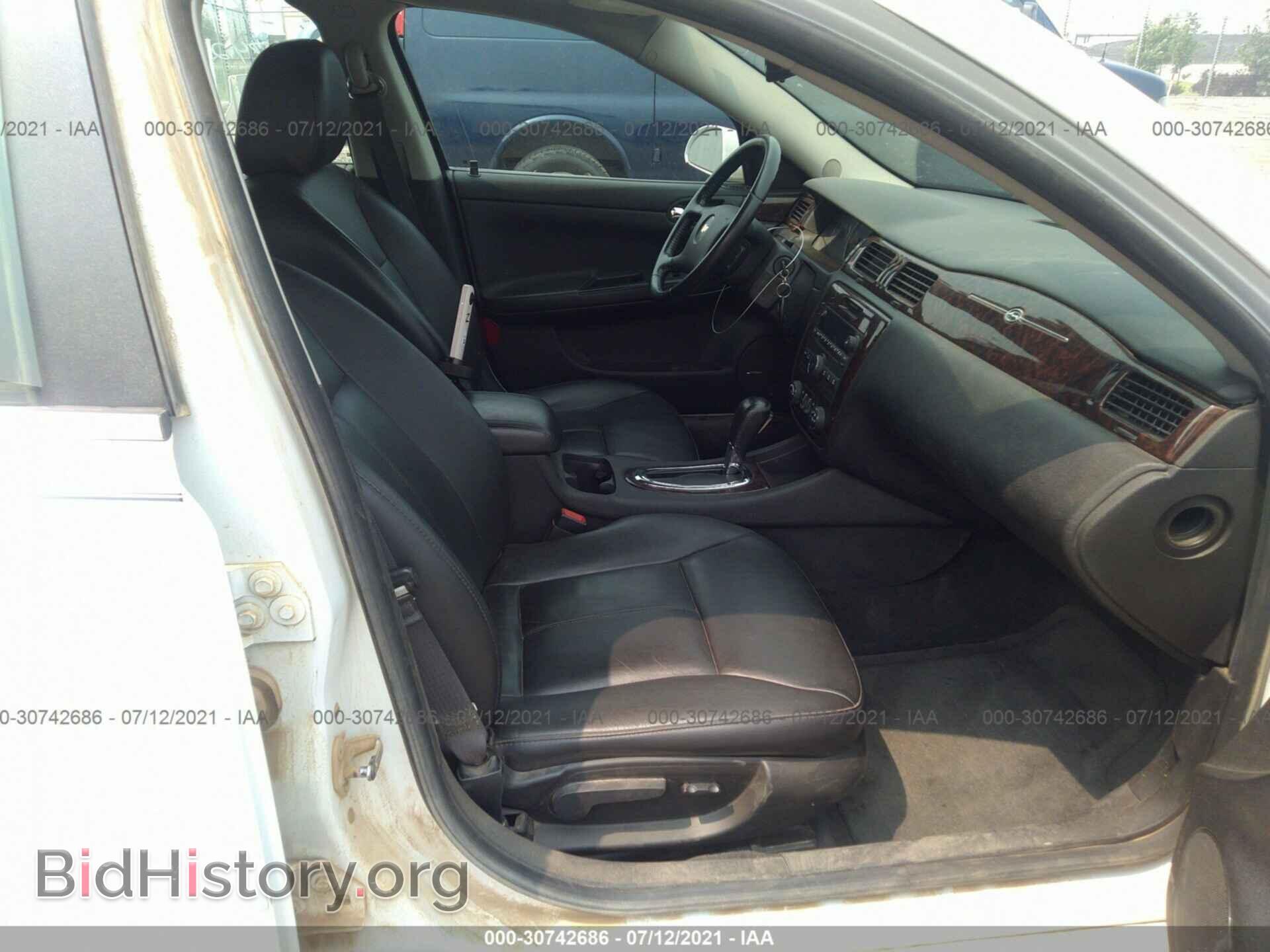 2013 CHEVROLET IMPALA - VIN: 2G1WC5E38D1173530 - Фото 5