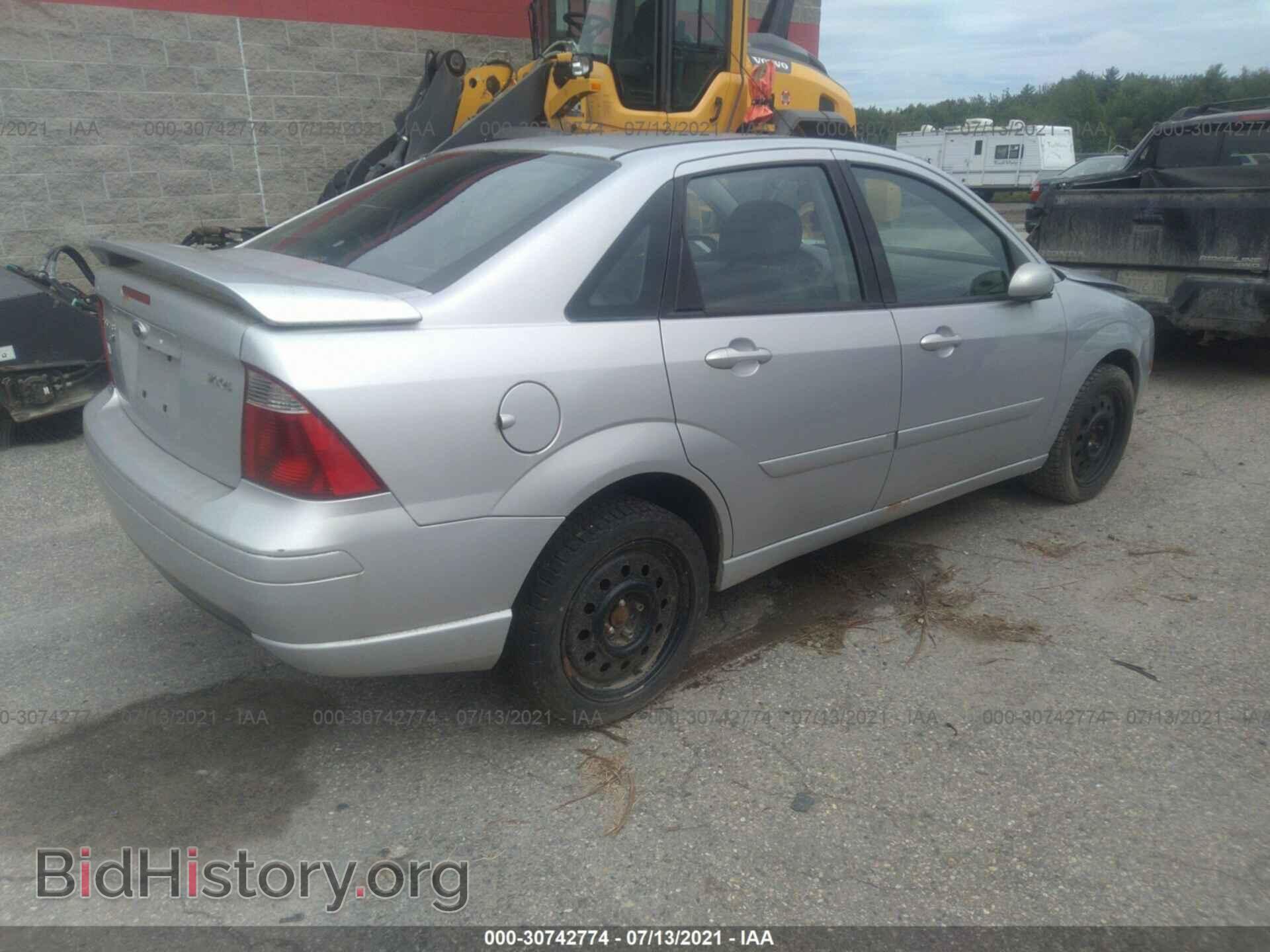 2006 FORD FOCUS - VIN: 1FAHP38Z36W157035 - Фото 4