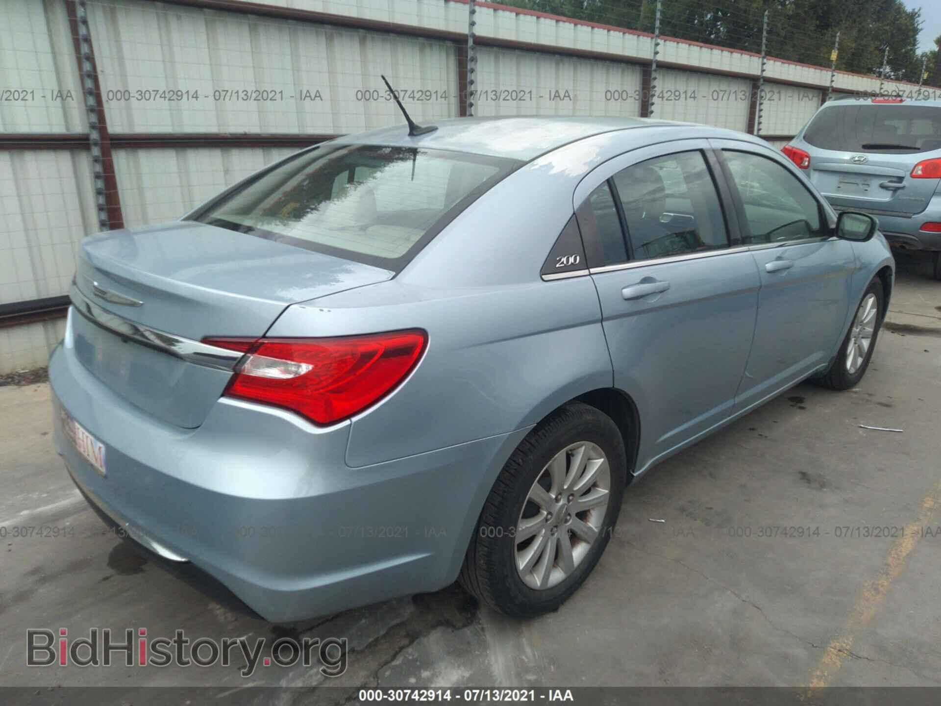 2013 CHRYSLER 200 - VIN: 1C3CCBBB5DN770772 - Photo 4