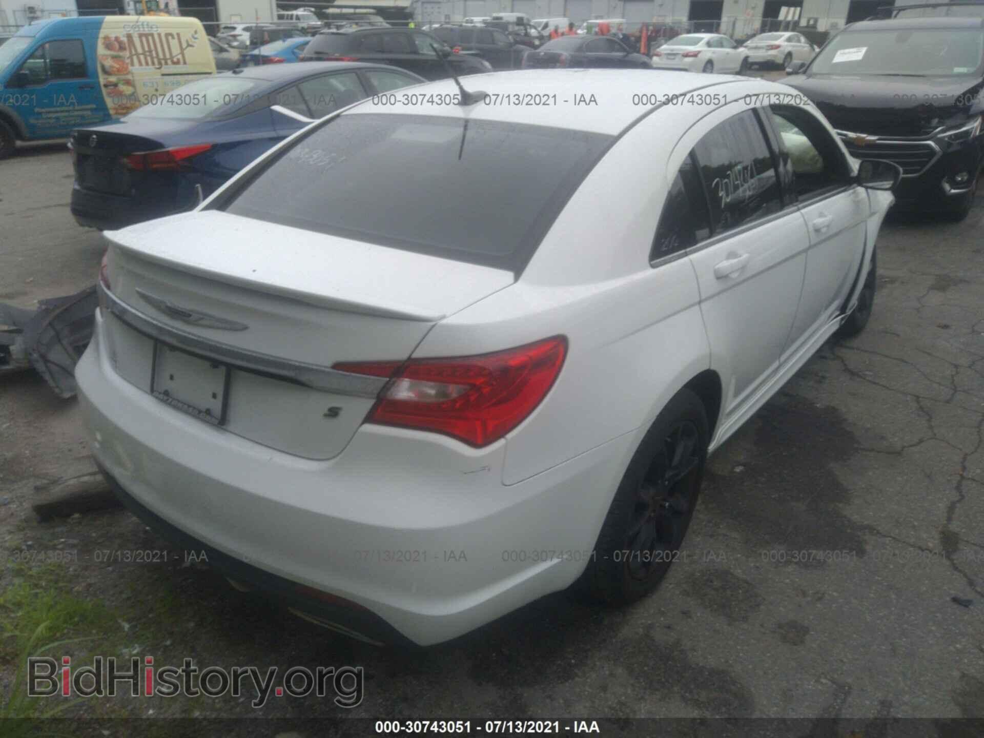 2013 CHRYSLER 200 - VIN: 1C3CCBCG0DN719237 - Photo 4