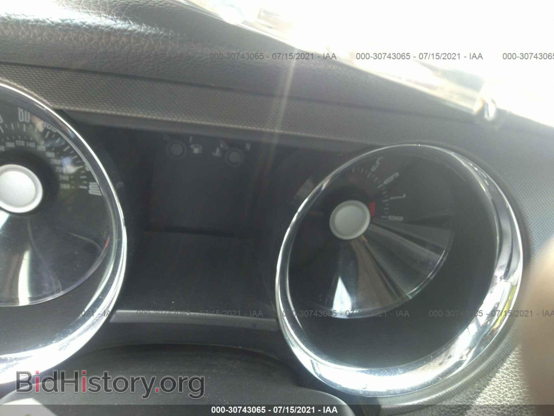 2011 FORD MUSTANG - VIN: 1ZVBP8CF7B5165209 - Фото 7