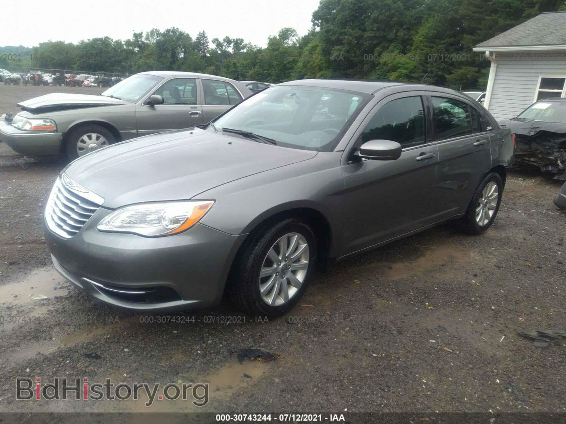 2013 CHRYSLER 200 - VIN: 1C3CCBBB4DN595222 - Фото 2