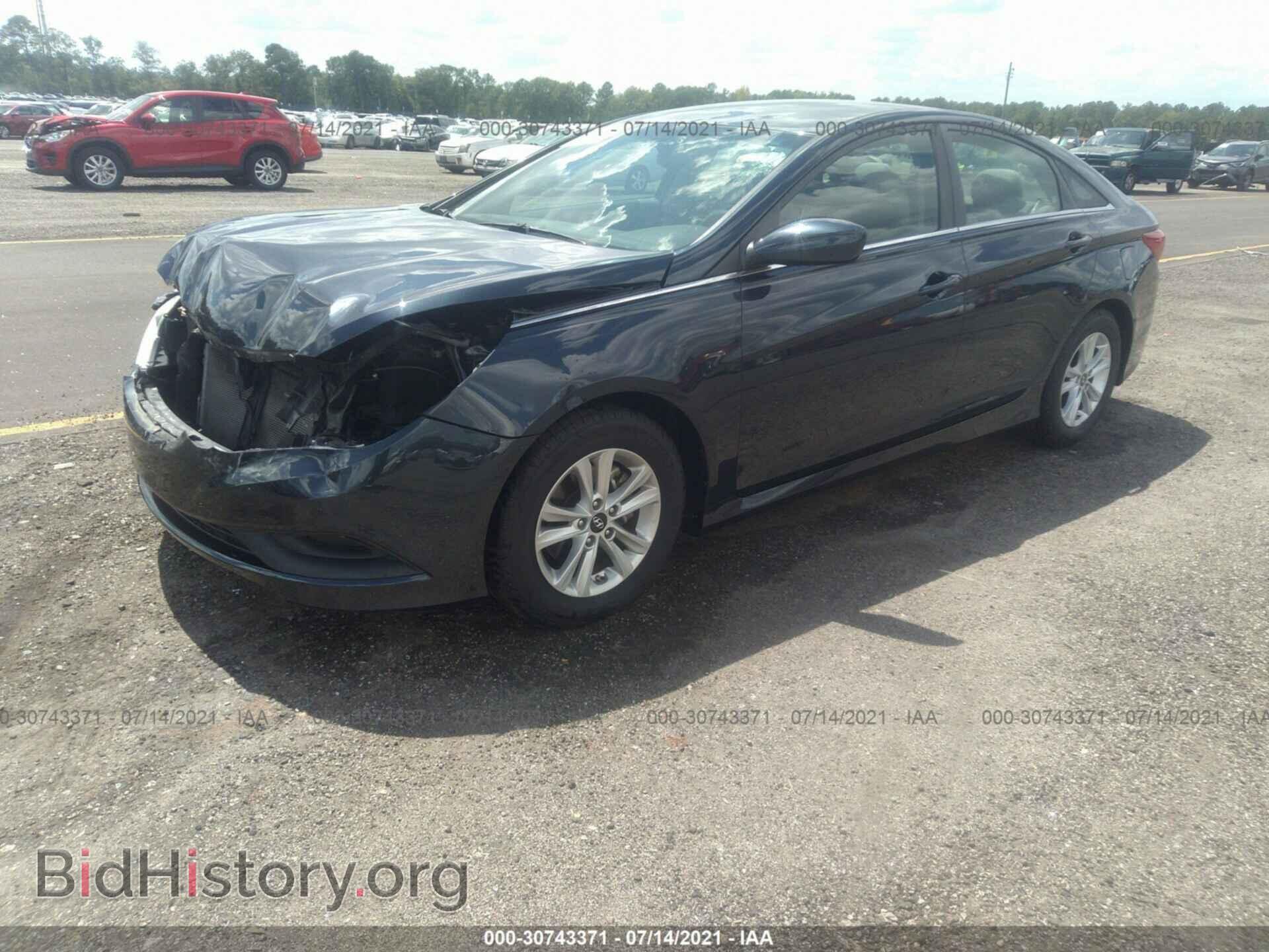 2014 HYUNDAI SONATA - VIN: 5NPEB4AC0EH885357 - Фото 2