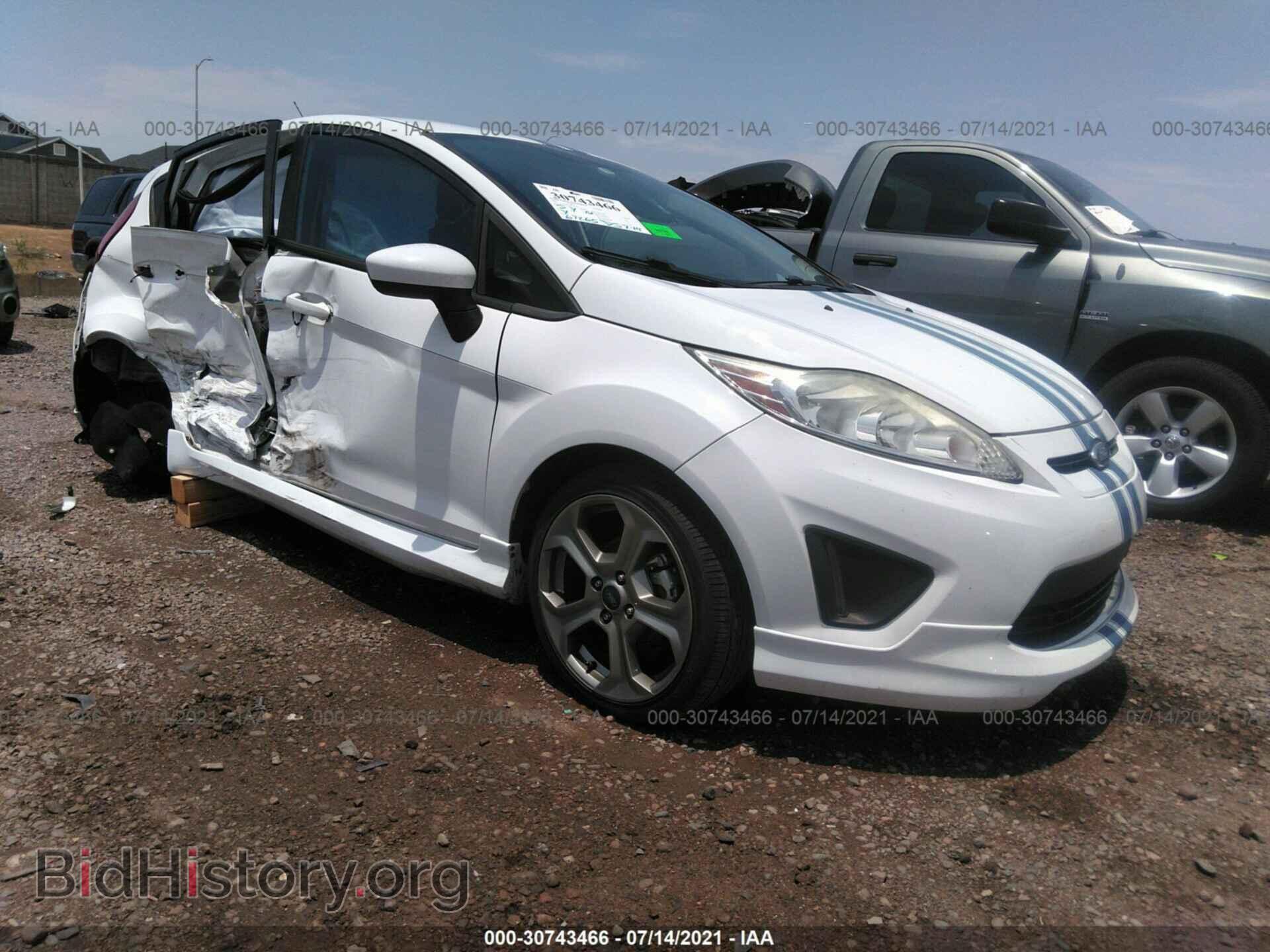 Photo 3FADP4EJ2BM172736 - FORD FIESTA 2011