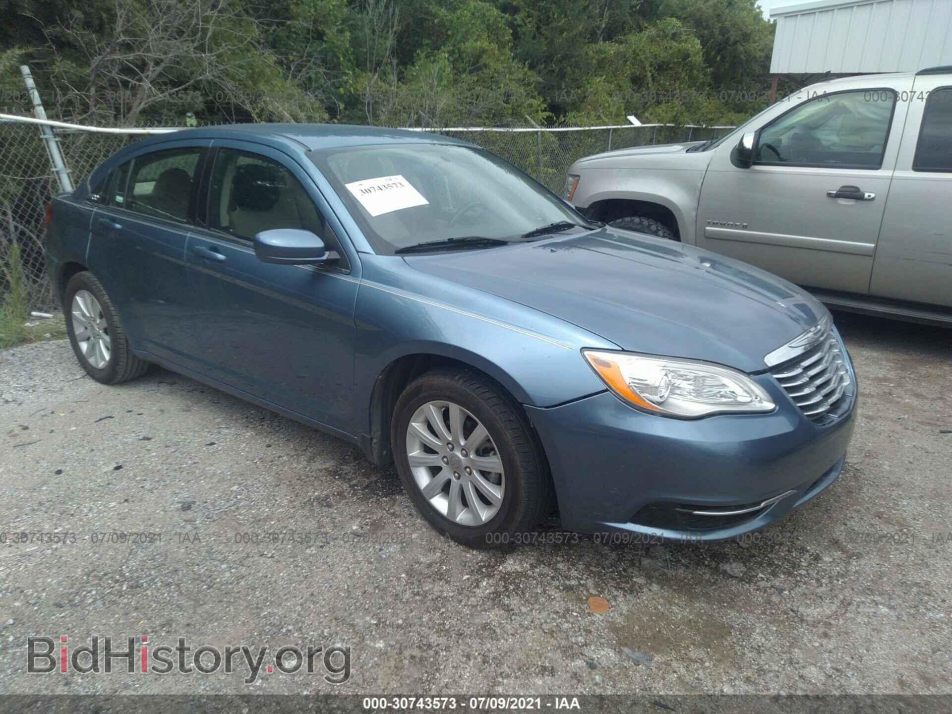 Photo 1C3BC1FBXBN576087 - CHRYSLER 200 2011
