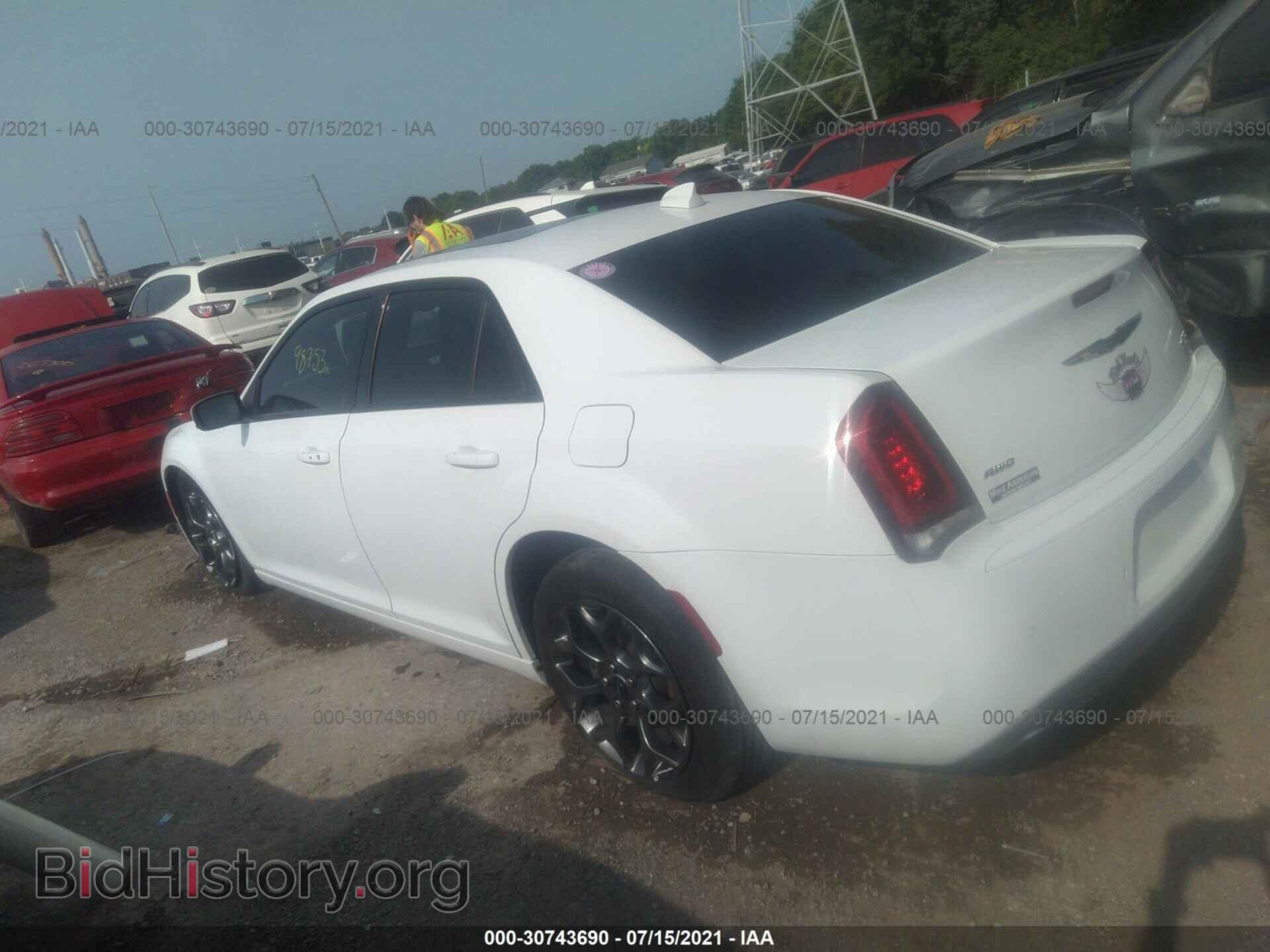 2015 CHRYSLER 300 - VIN: 2C3CCAGG2FH922789 - Фото 3