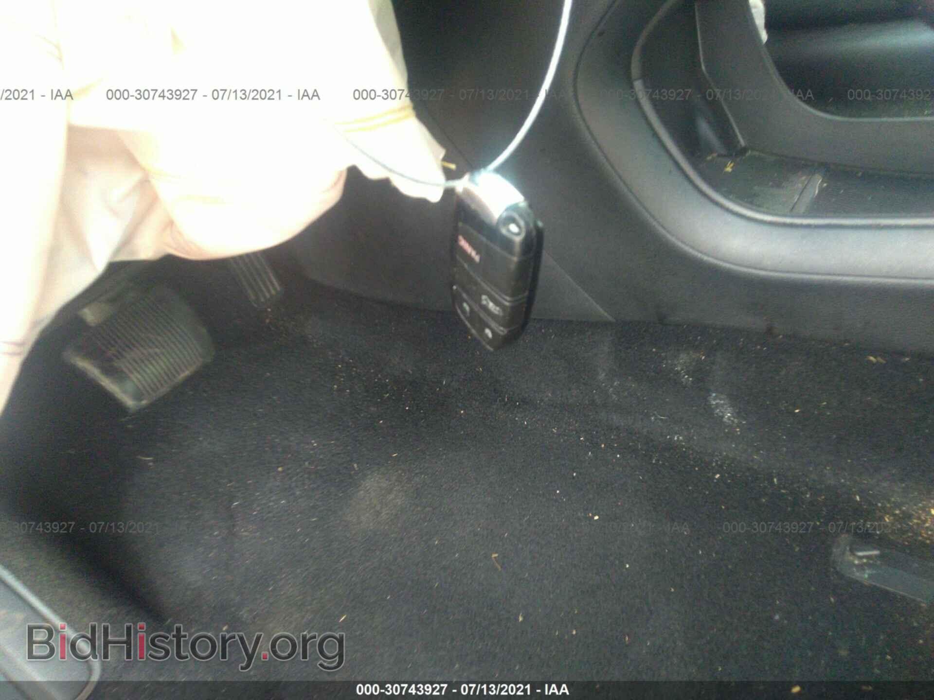 2015 CHRYSLER 200 - VIN: 1C3CCCAB3FN575439 - Фото 11