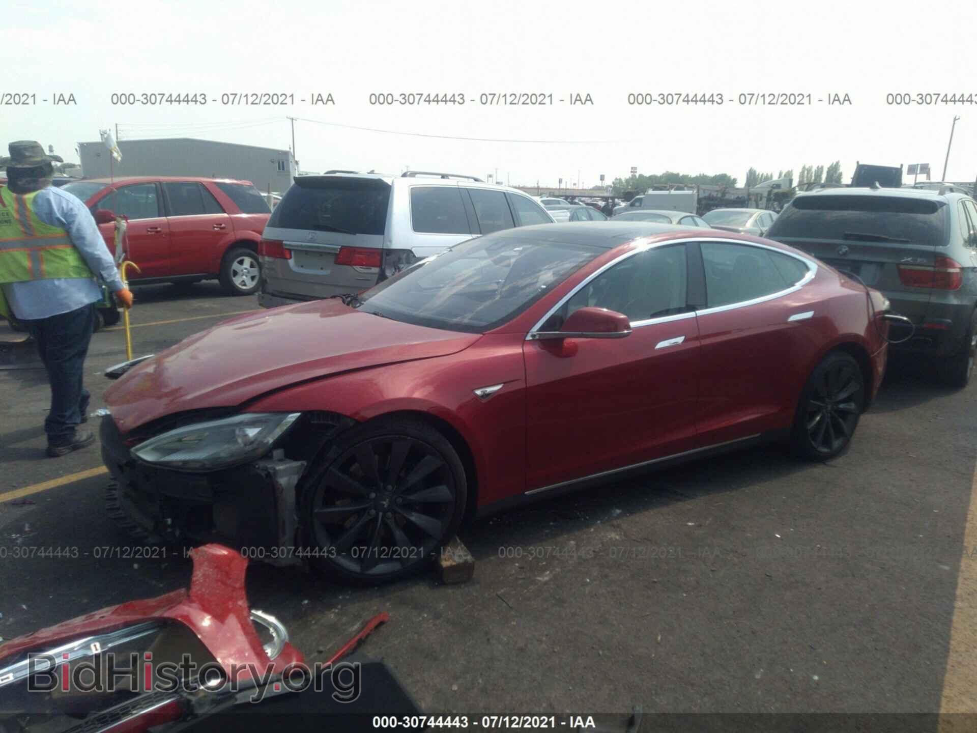 2014 TESLA MODEL S - VIN: 5YJSA1S10EFP60245 - Photo 2
