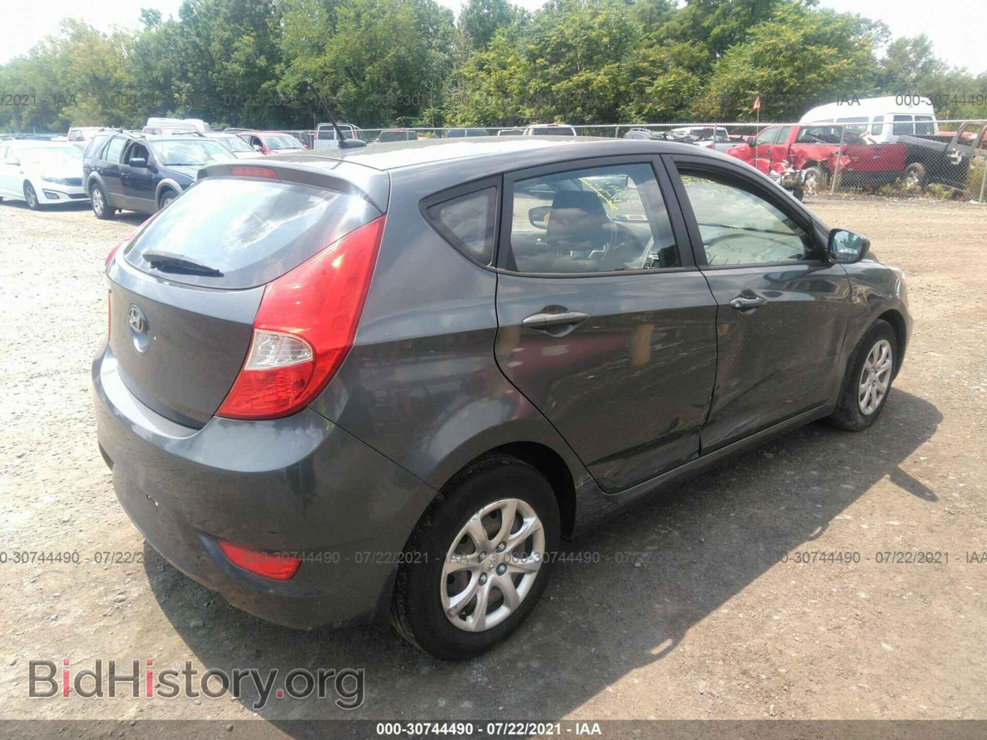 2013 HYUNDAI ACCENT - VIN: KMHCT5AE2DU071755 - Фото 4
