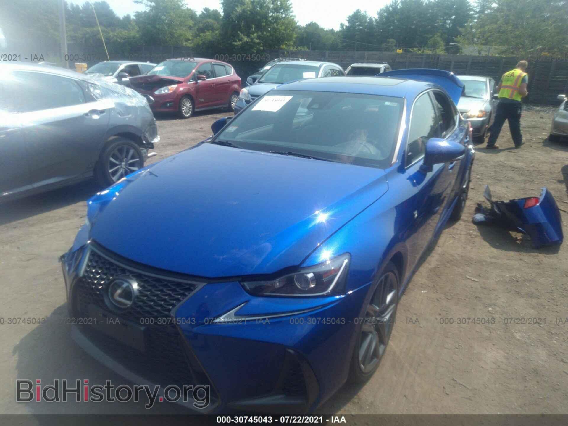 2018 LEXUS IS - VIN: JTHC81D26J5026774 - Фото 2