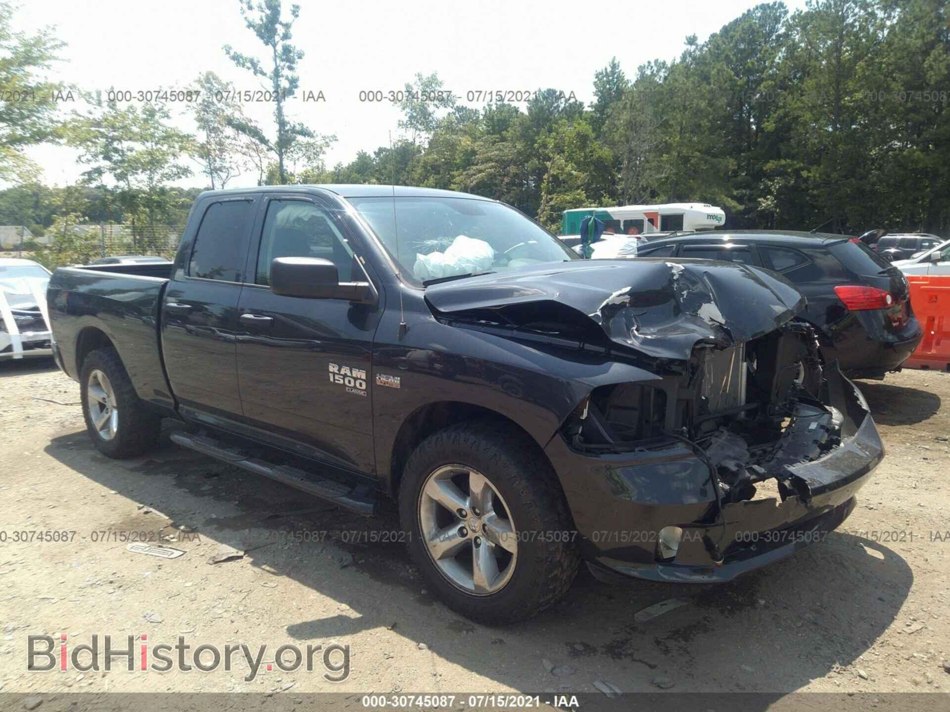 Photo 1C6RR6FT4KS586198 - RAM 1500 CLASSIC 2019