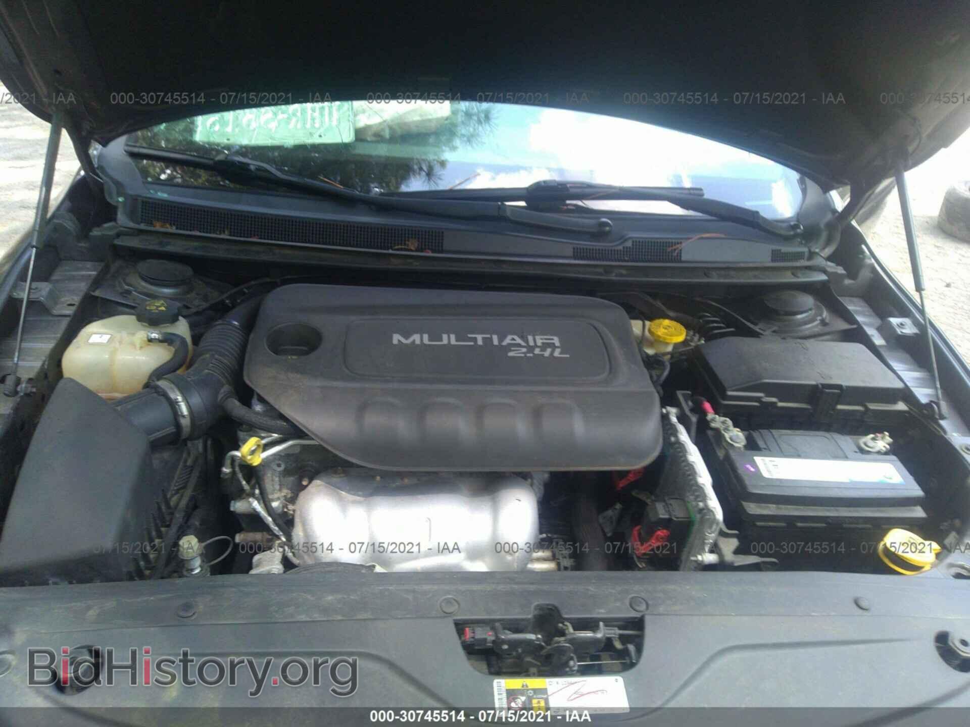 2016 CHRYSLER 200 - VIN: 1C3CCCBB9GN109840 - Фото 10