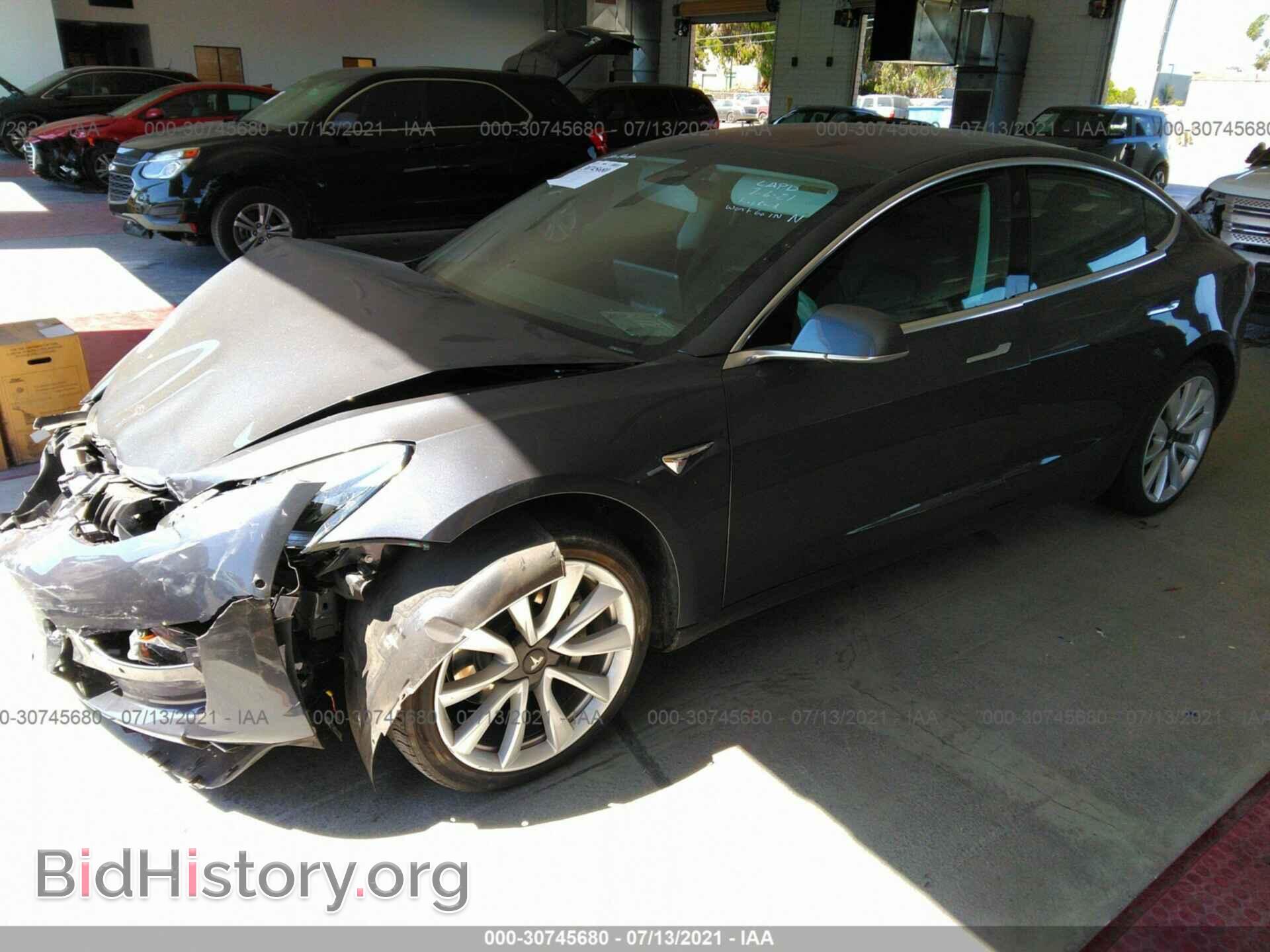 2018 TESLA MODEL 3 - VIN: 5YJ3E1EA0JF023898 - Фото 2