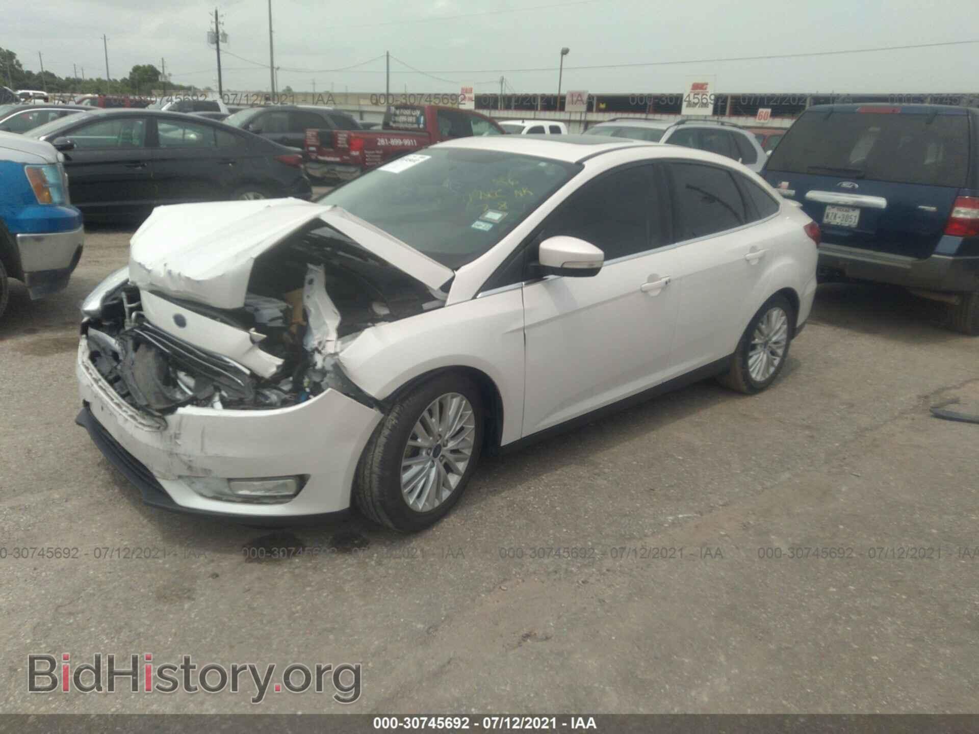 2017 FORD FOCUS - VIN: 1FADP3J28HL260421 - Фото 2