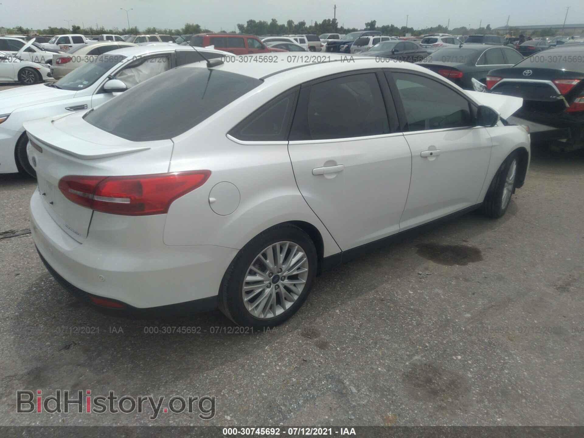 2017 FORD FOCUS - VIN: 1FADP3J28HL260421 - Фото 4