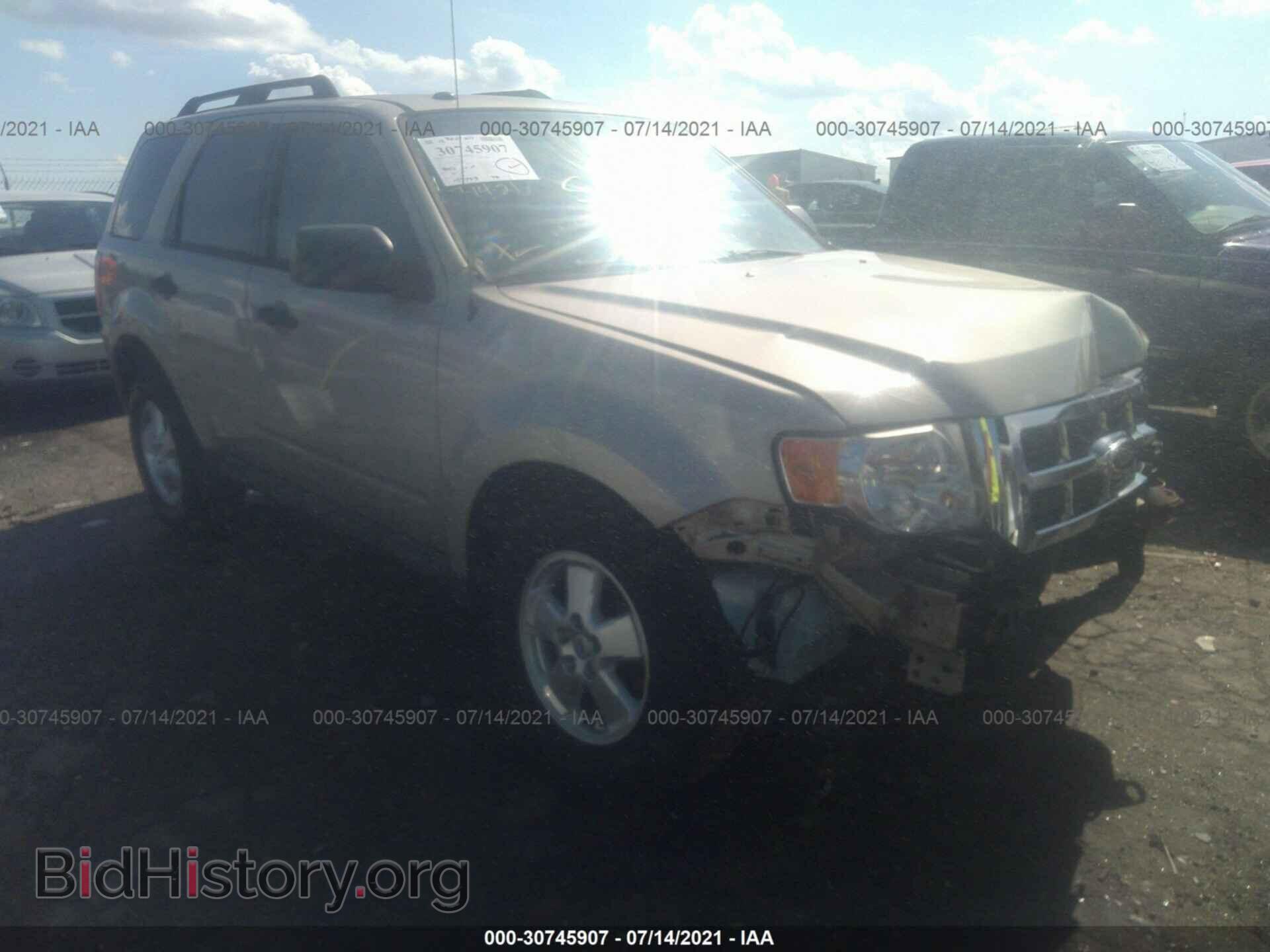 Фотография 1FMCU0D71CKB81879 - FORD ESCAPE 2012