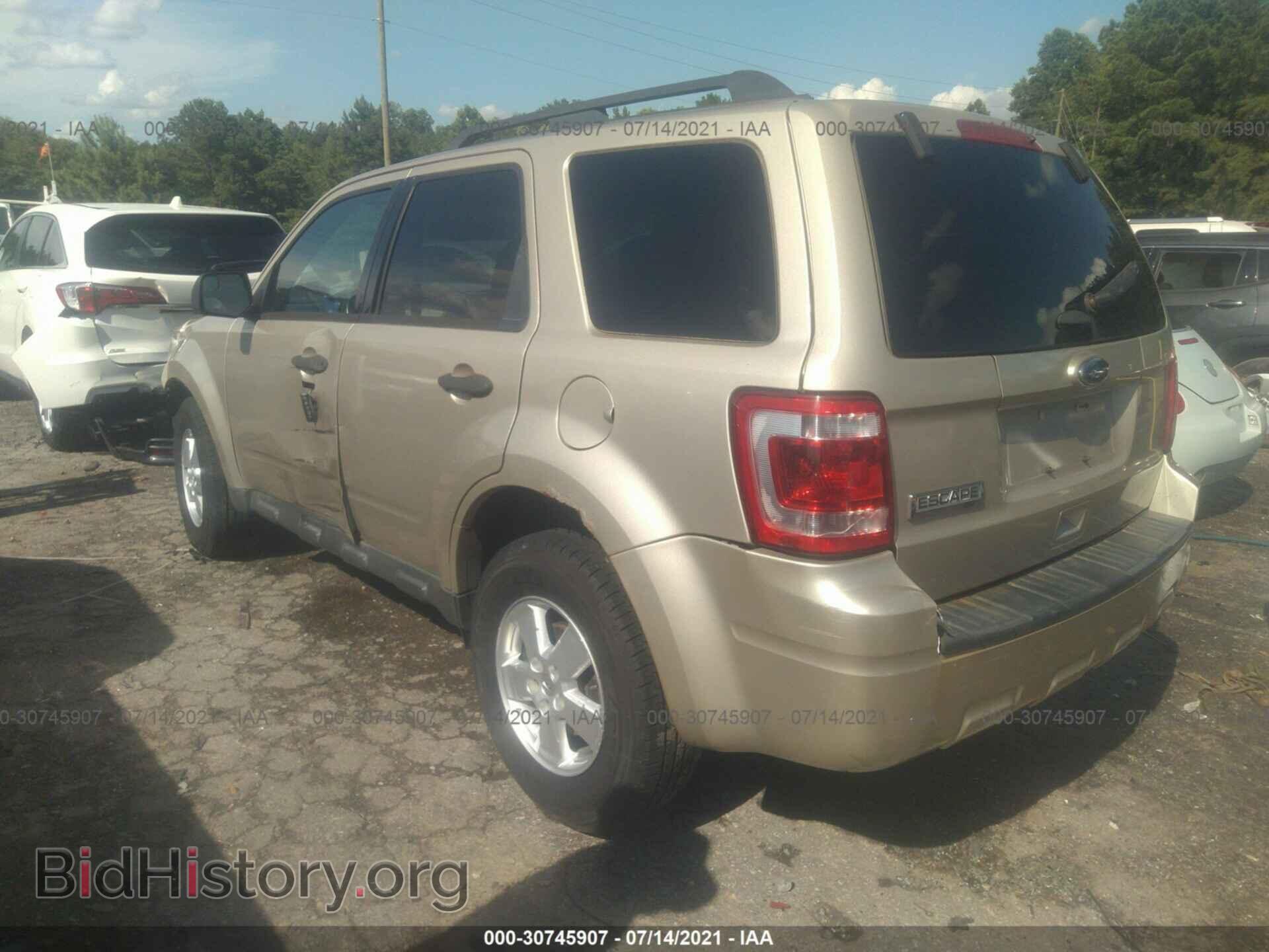 2012 FORD ESCAPE - VIN: 1FMCU0D71CKB81879 - Фото 3