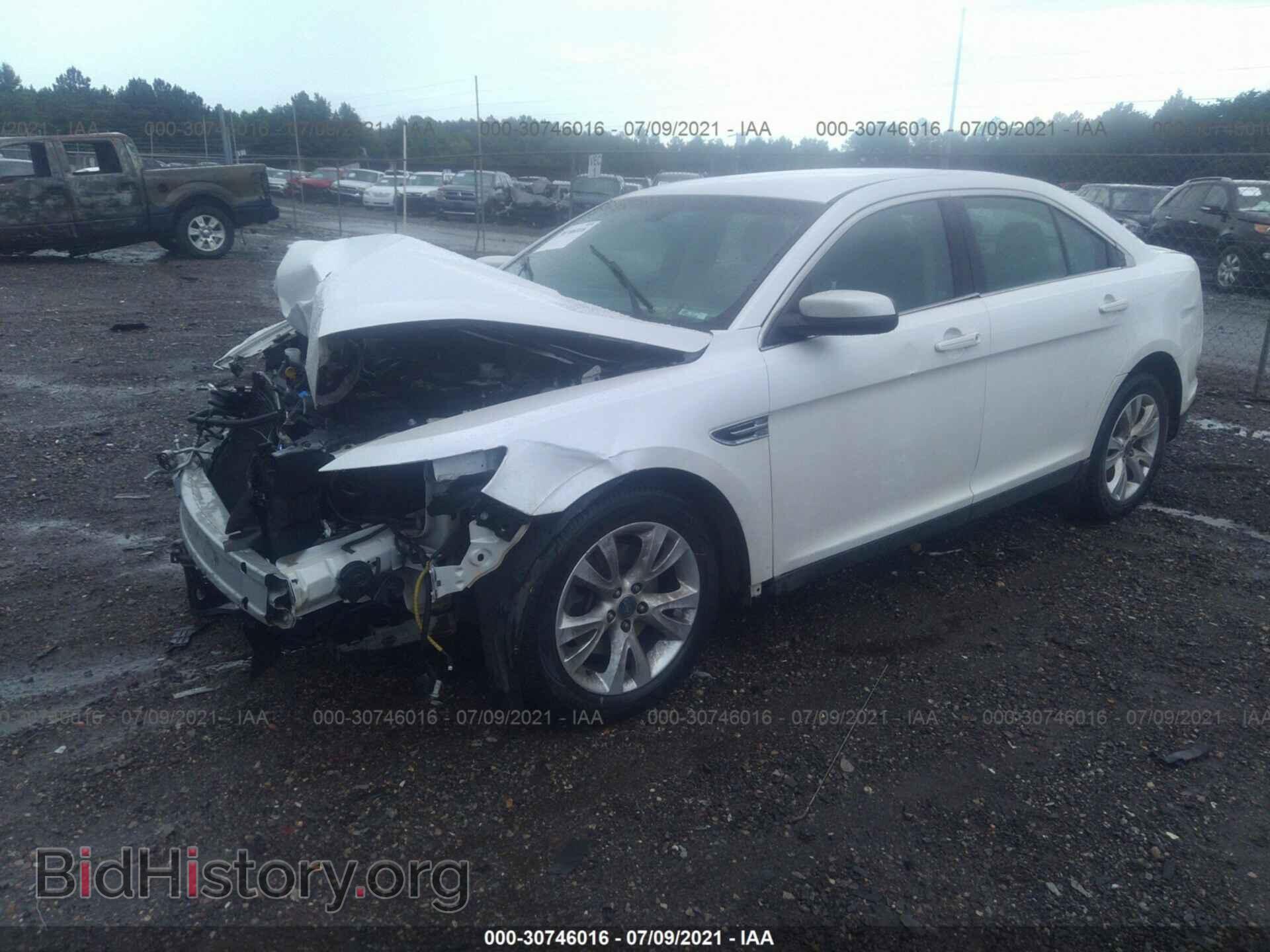 2012 FORD TAURUS - VIN: 1FAHP2EW9CG126320 - Фото 2
