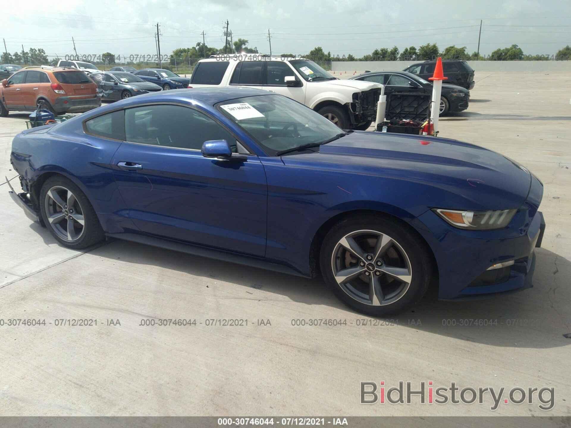 Photo 1FA6P8AM5F5314007 - FORD MUSTANG 2015