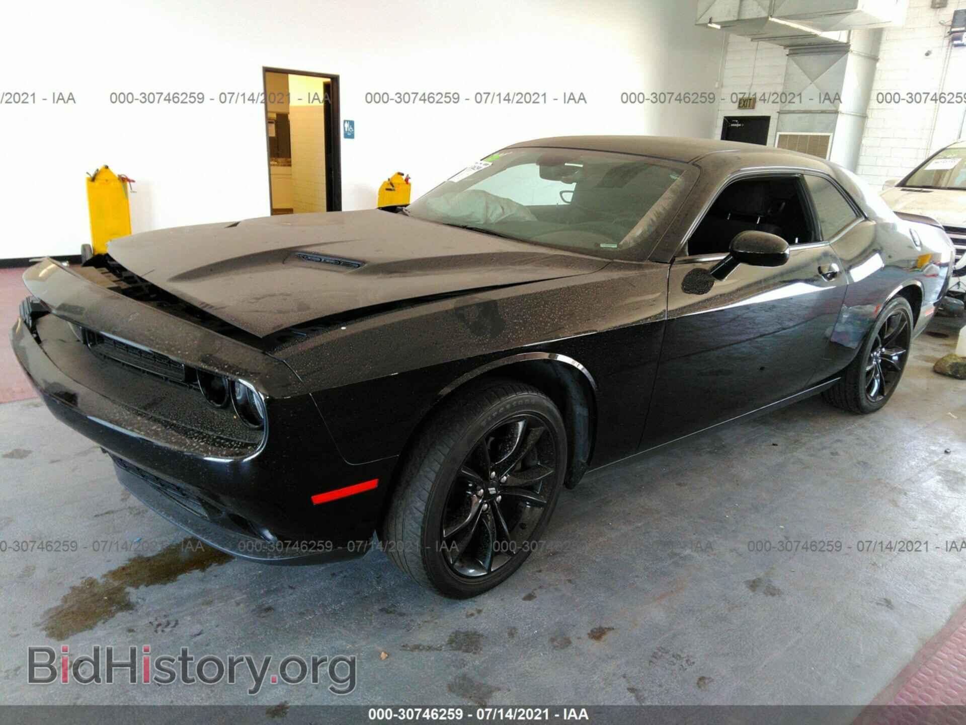 2018 DODGE CHALLENGER - VIN: 2C3CDZAG5JH209477 - Фото 2