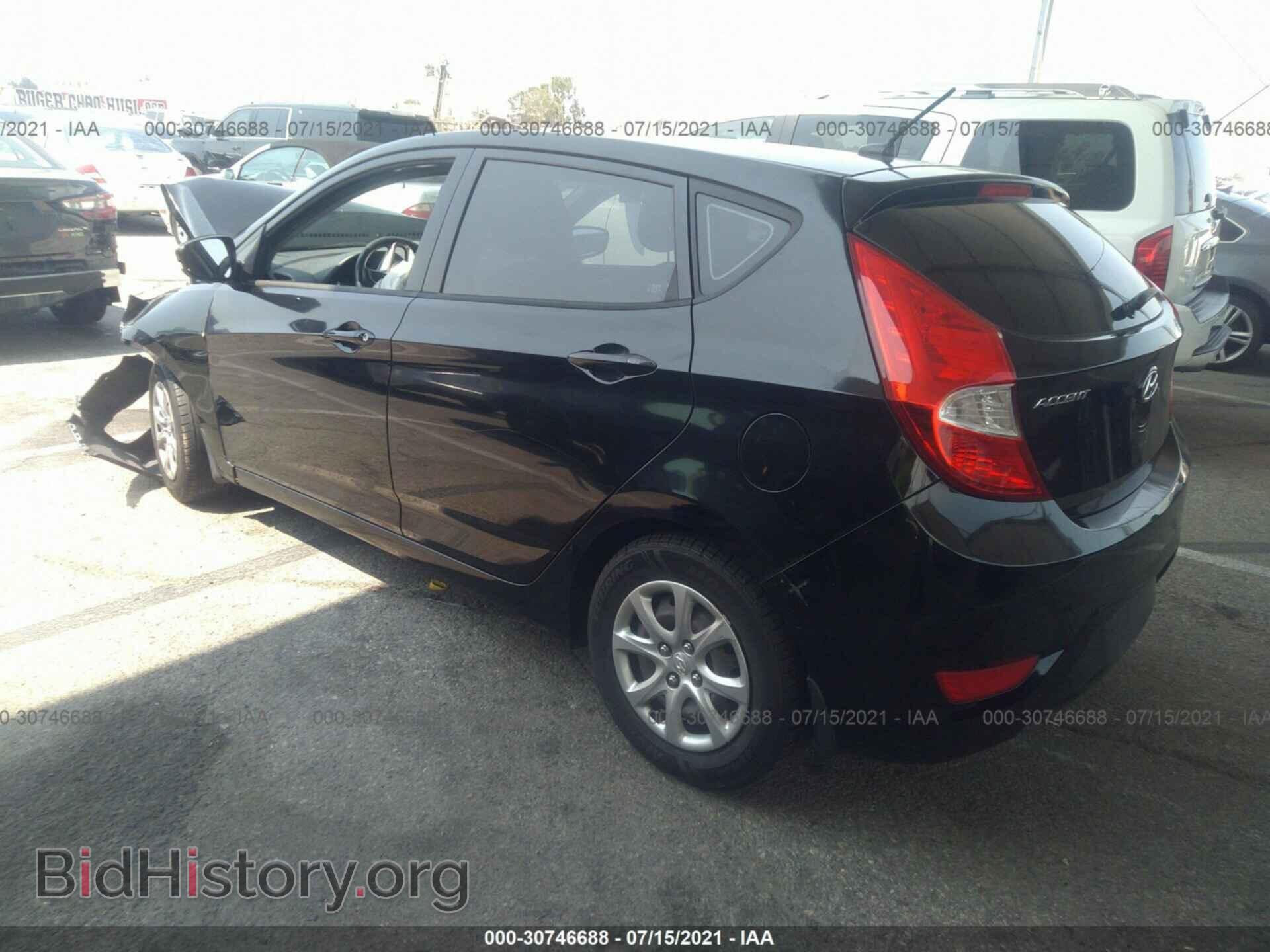 2013 HYUNDAI ACCENT - VIN: KMHCT5AE2DU105578 - Фото 3