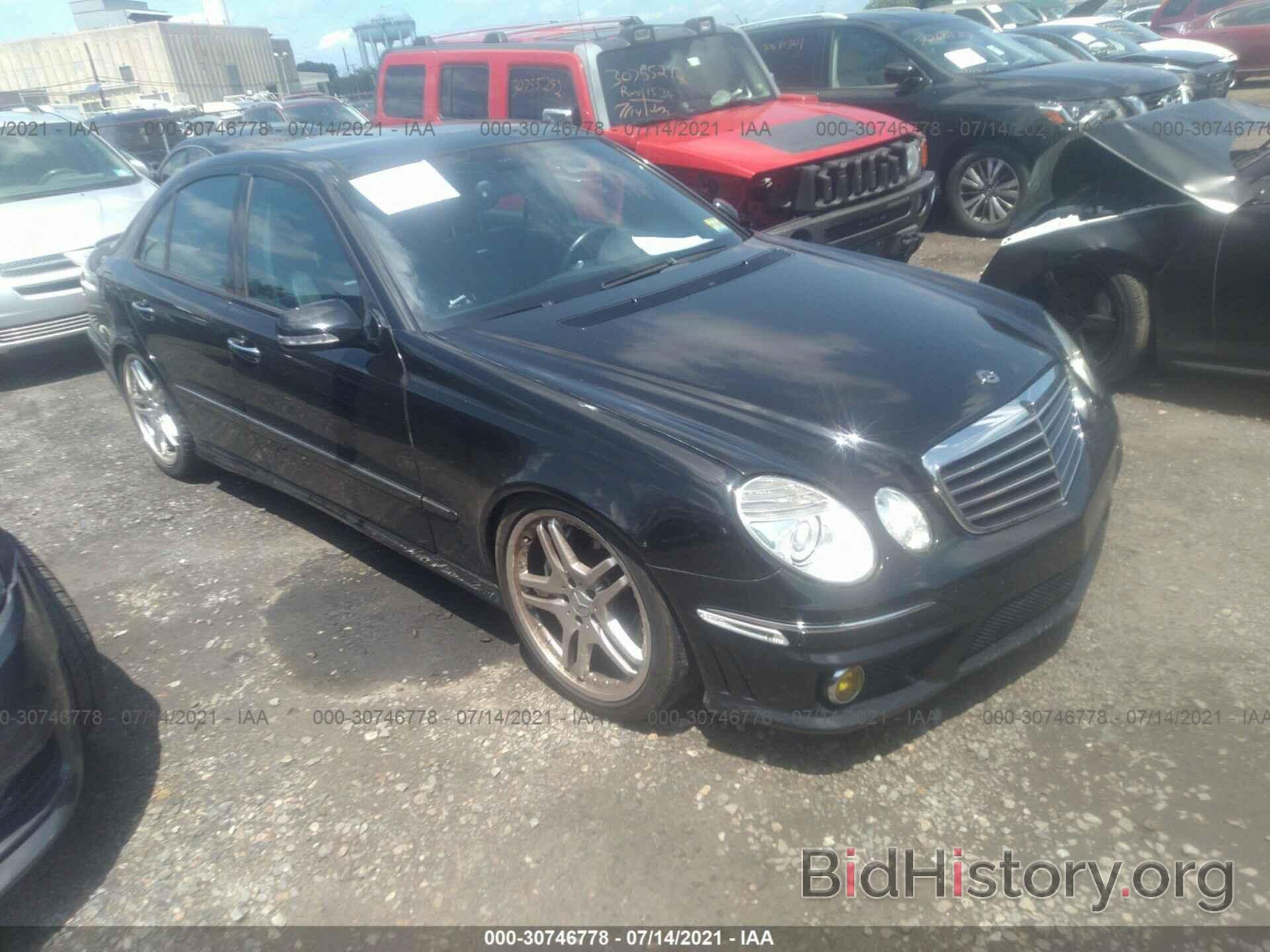 Photo WDBUF77X68B206904 - MERCEDES-BENZ E-CLASS 2008