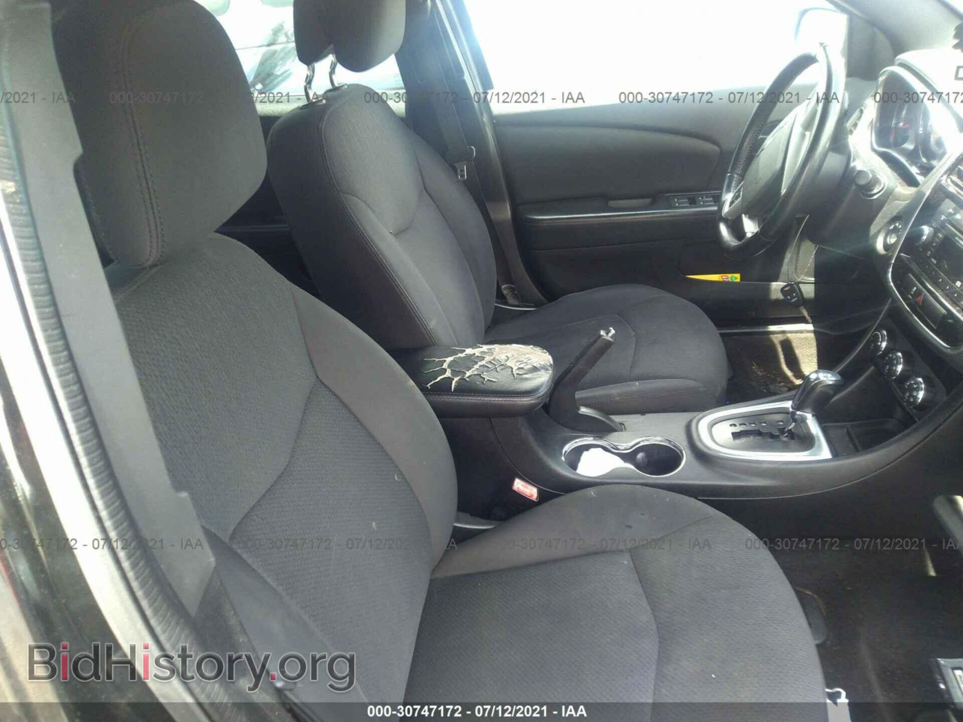 2012 CHRYSLER 200 - VIN: 1C3CCBBB5CN217599 - Фото 5