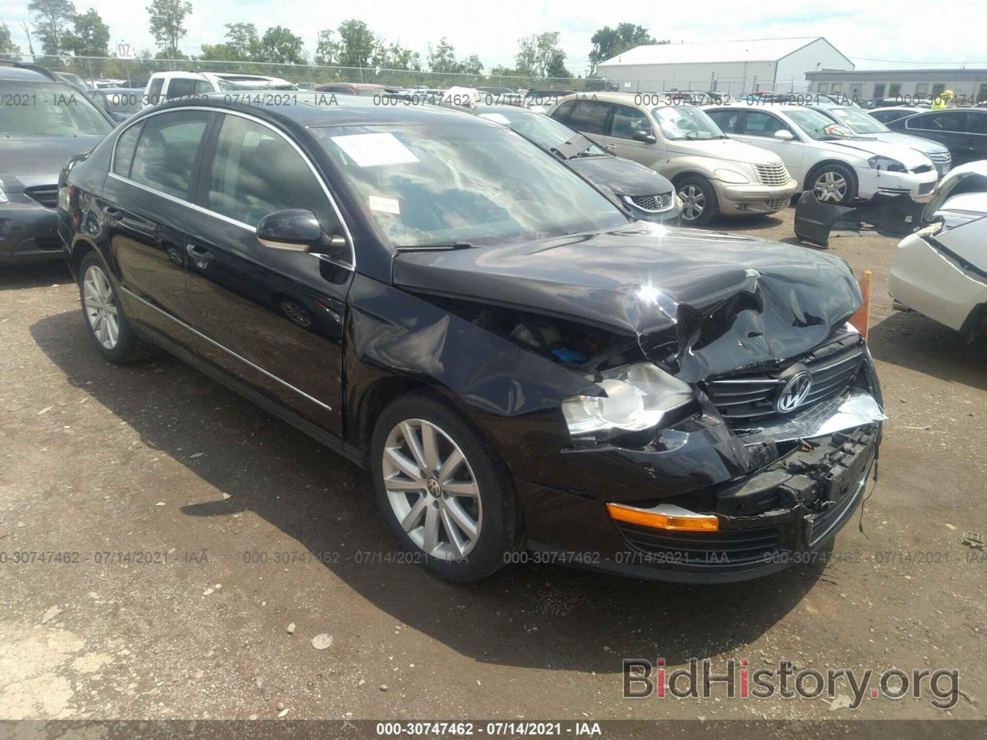 Photo WVWJM7AN7AE101942 - VOLKSWAGEN PASSAT SEDAN 2010