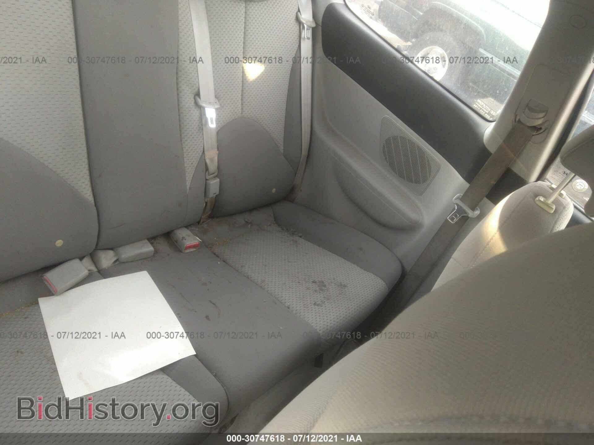 2007 HYUNDAI ACCENT - VIN: KMHCM36397U039155 - Фото 8