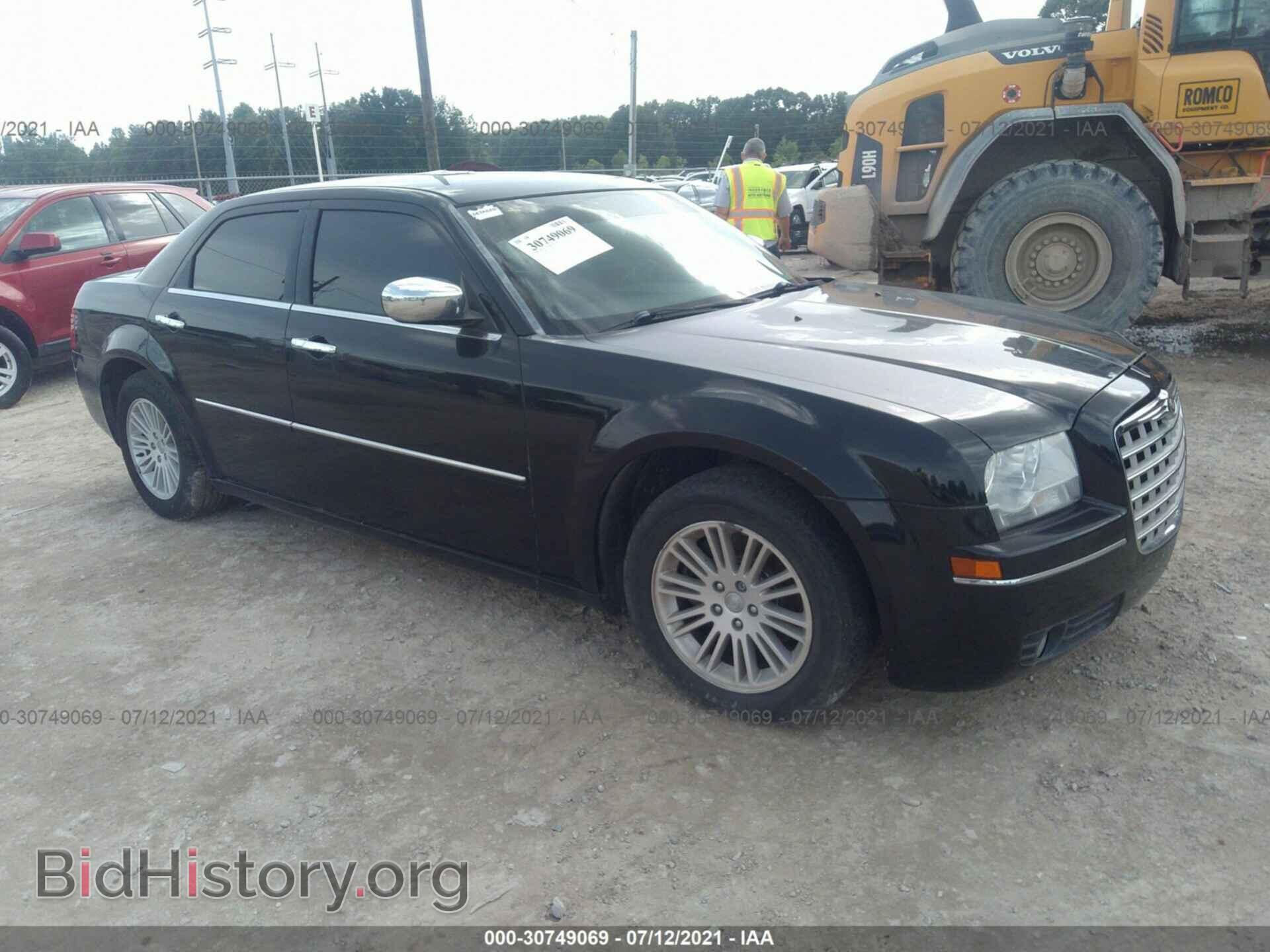 Photo 2C3CA4CD6AH138983 - CHRYSLER 300 2010