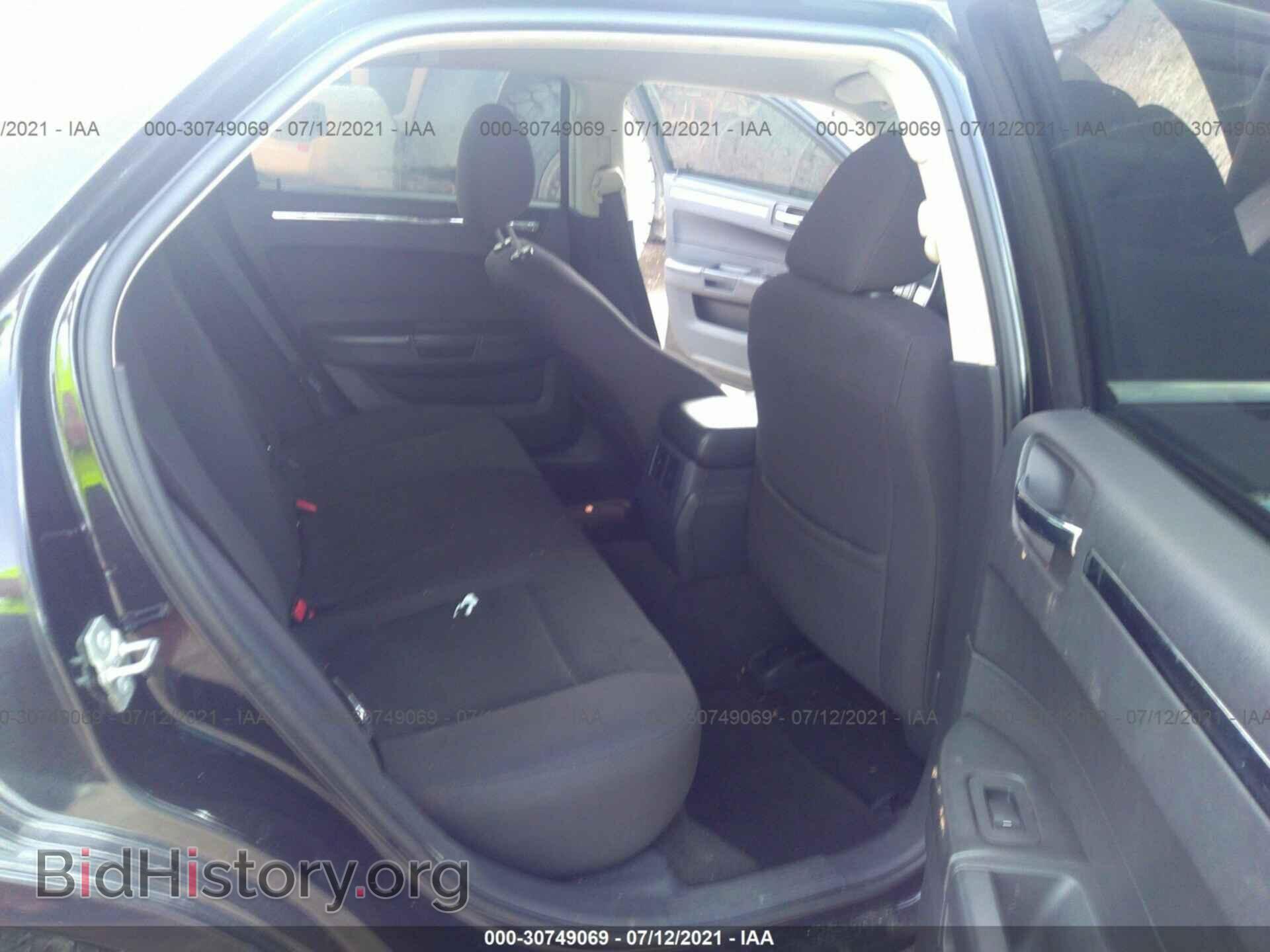 2010 CHRYSLER 300 - VIN: 2C3CA4CD6AH138983 - Фото 8
