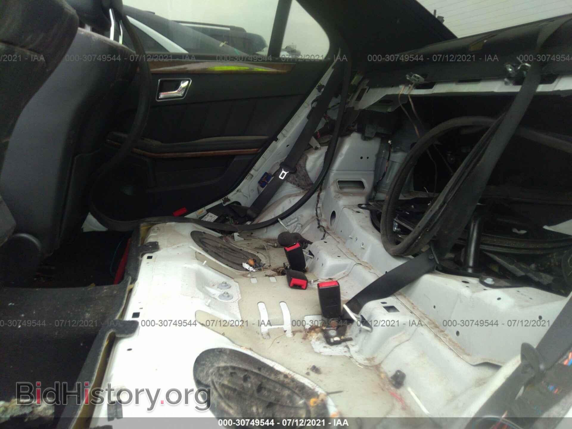2010 MERCEDES-BENZ E-CLASS - VIN: WDDHF8HB8AA260945 - Фото 8