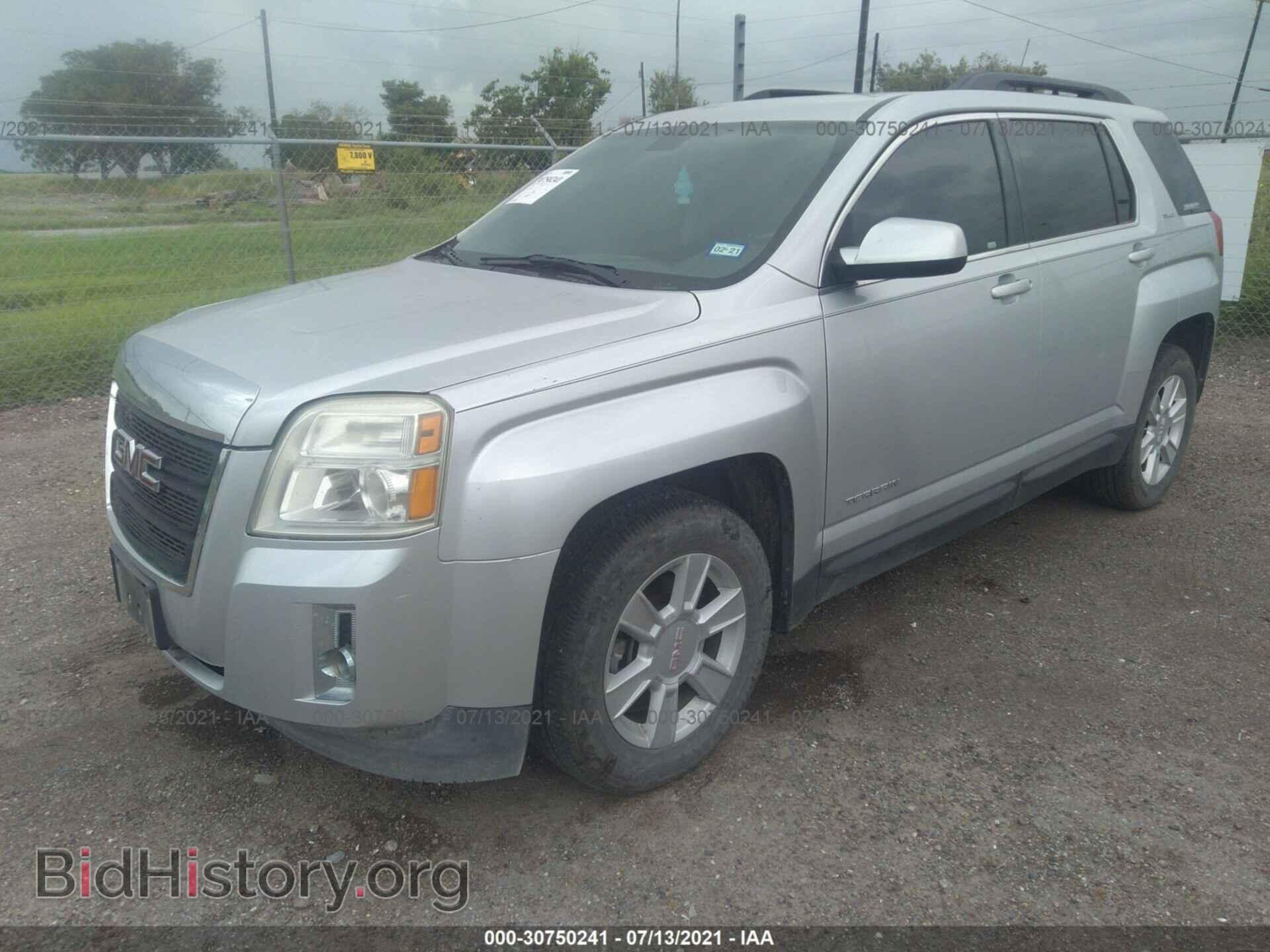 2011 GMC TERRAIN - VIN: 2CTALSEC6B6259942 - Photo 2