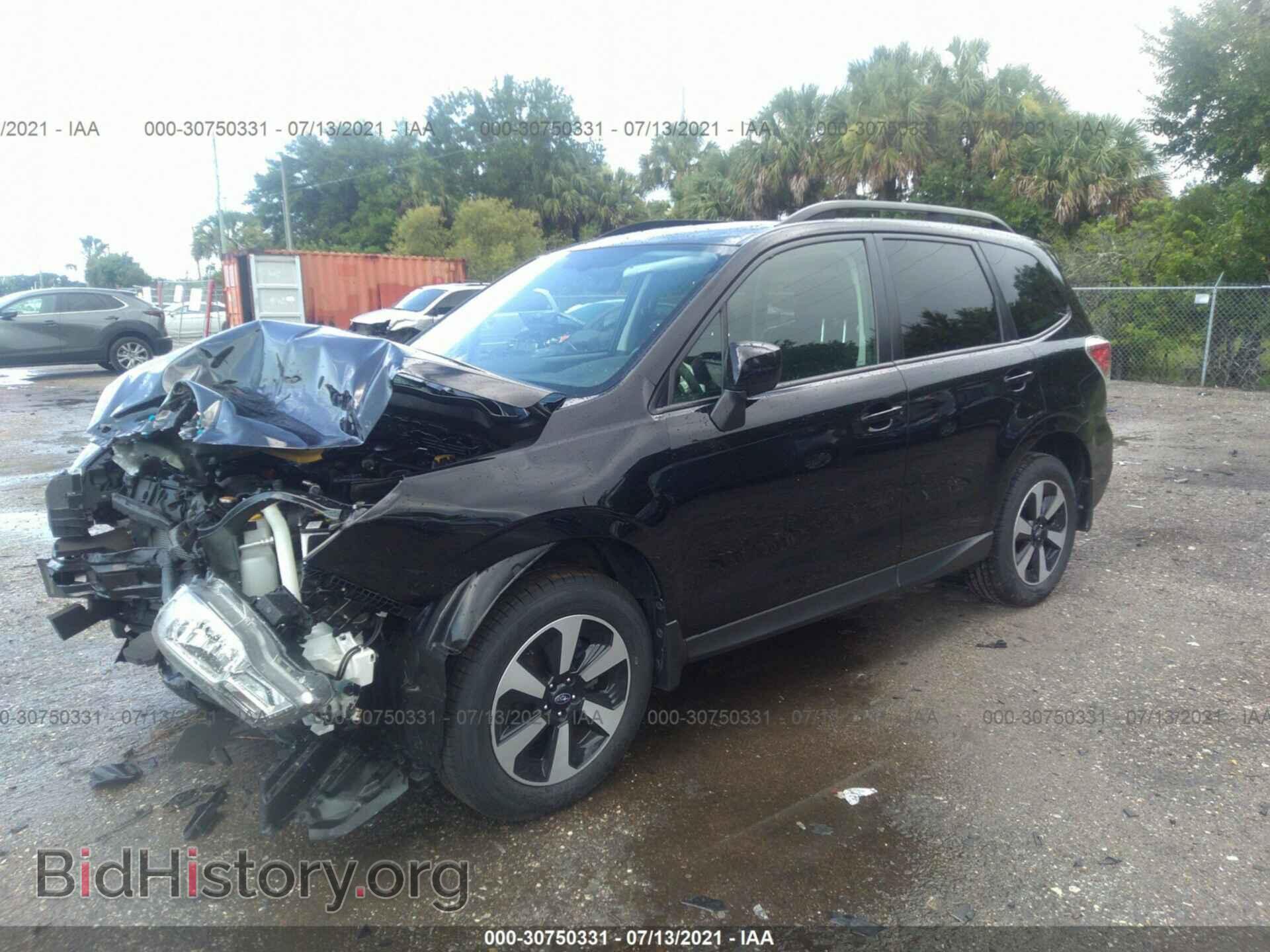 2018 SUBARU FORESTER - VIN: JF2SJAEC8JH617262 - Фото 2