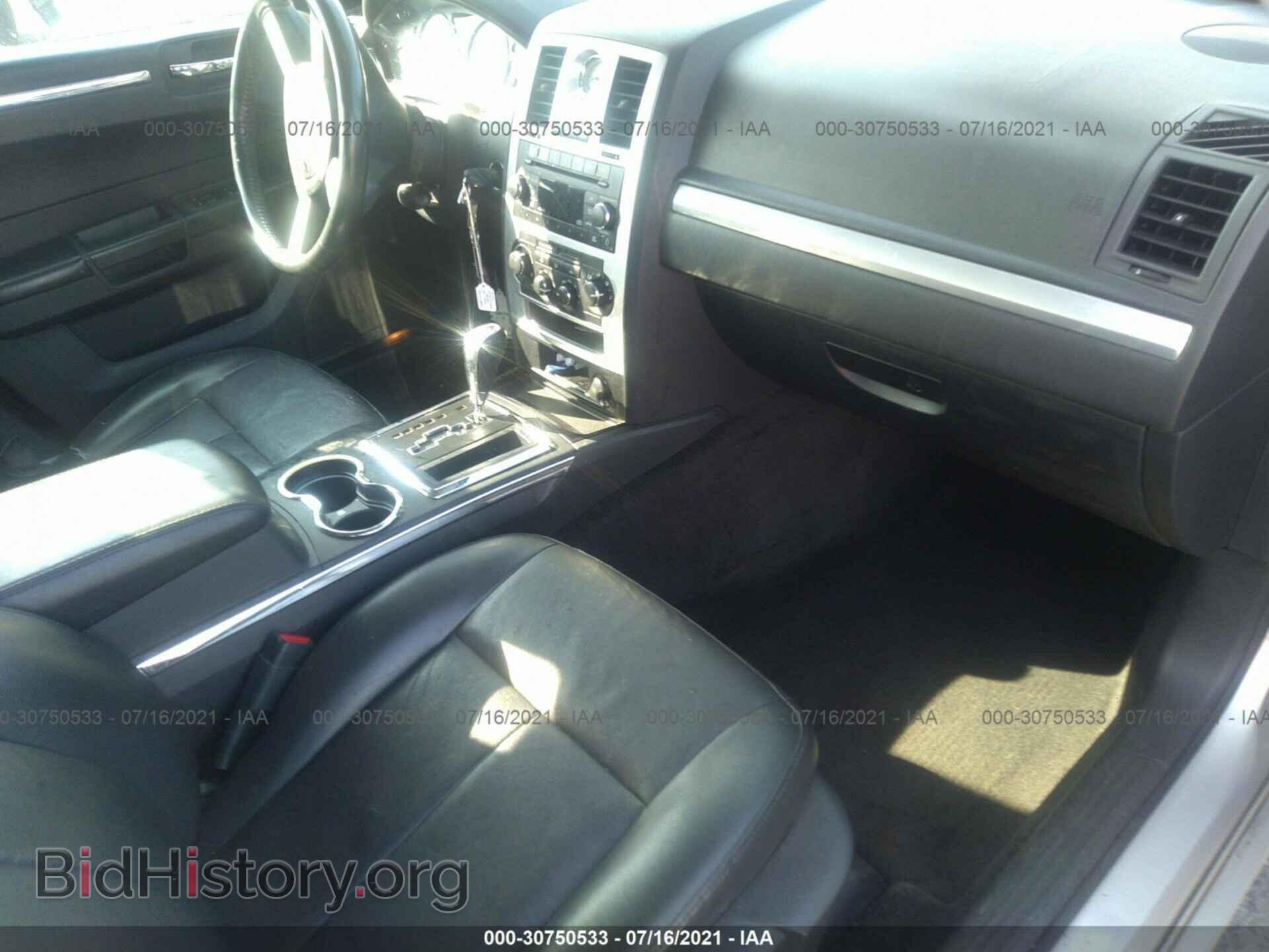 2010 CHRYSLER 300 - VIN: 2C3CA5CVXAH167790 - Фото 5