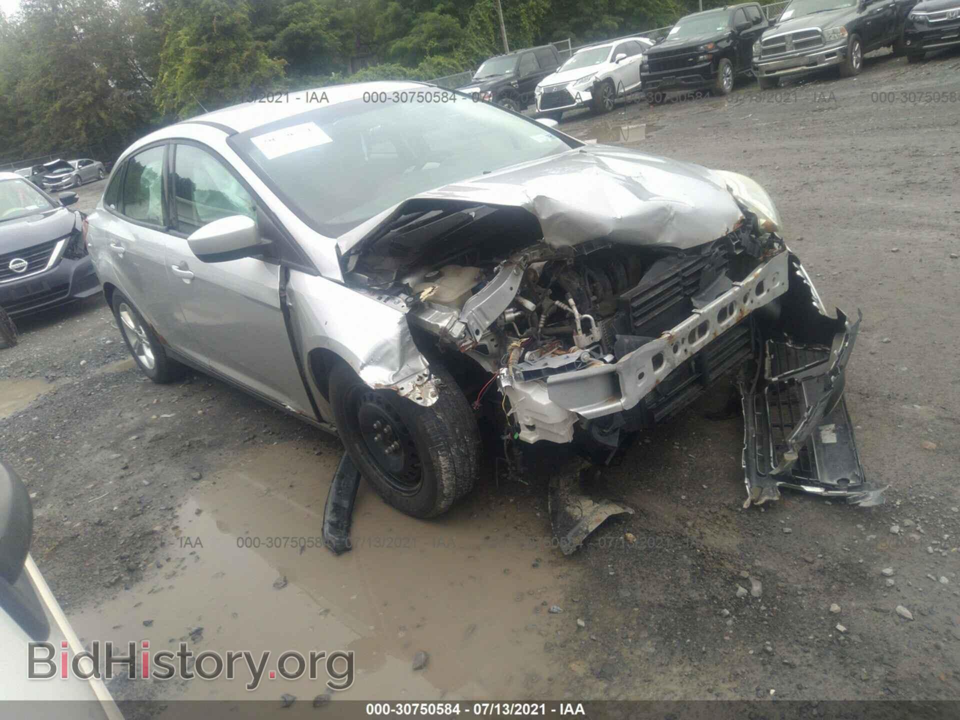 Photo 1FAHP3F2XCL207710 - FORD FOCUS 2012