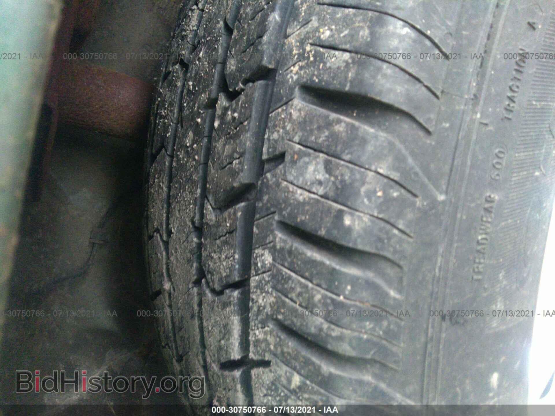 2007 FORD ESCAPE - VIN: 1FMYU93107KB19628 - Фото 14