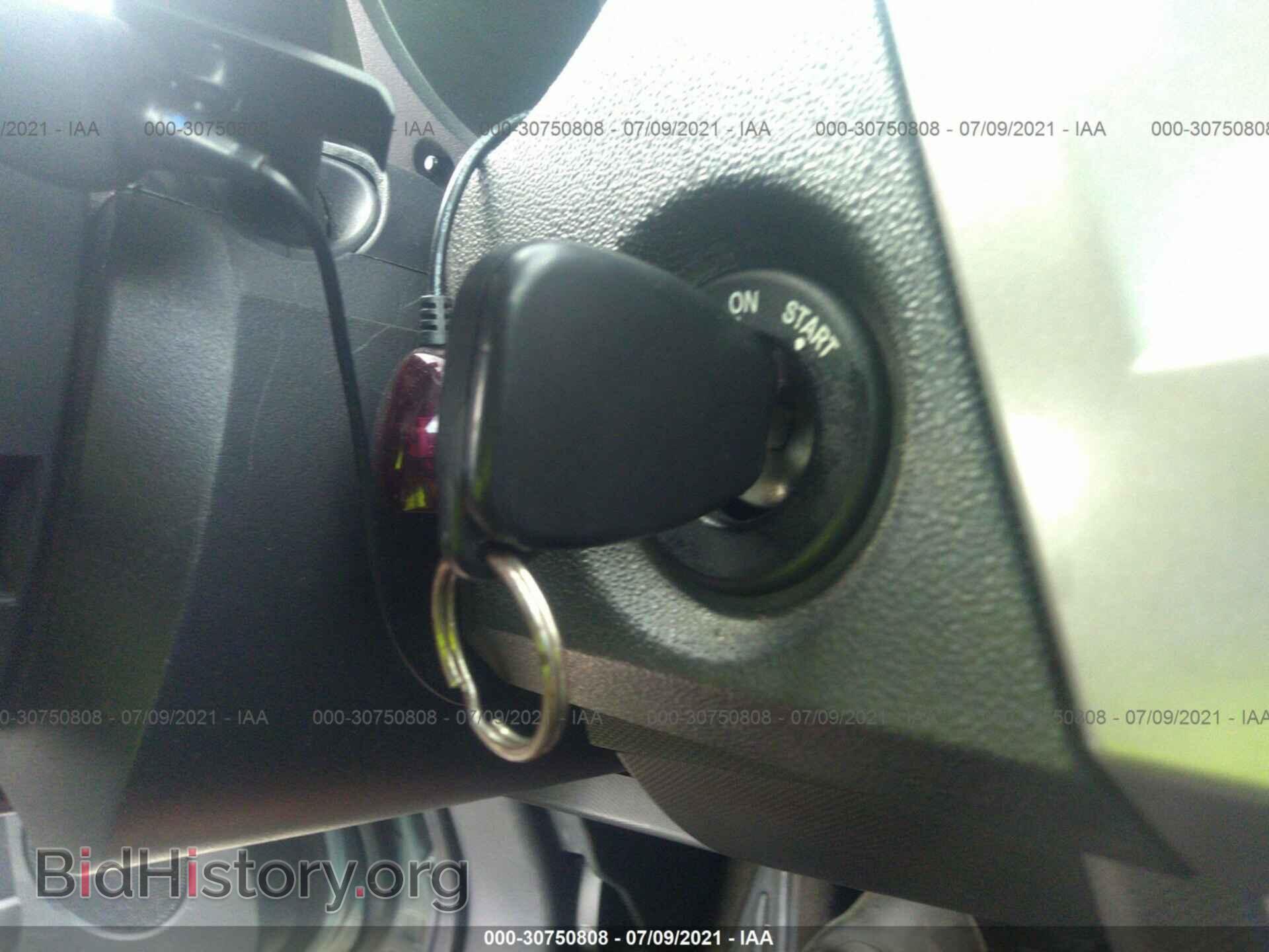 2009 CHRYSLER SEBRING - VIN: 1C3LC45B59N540048 - Фото 11