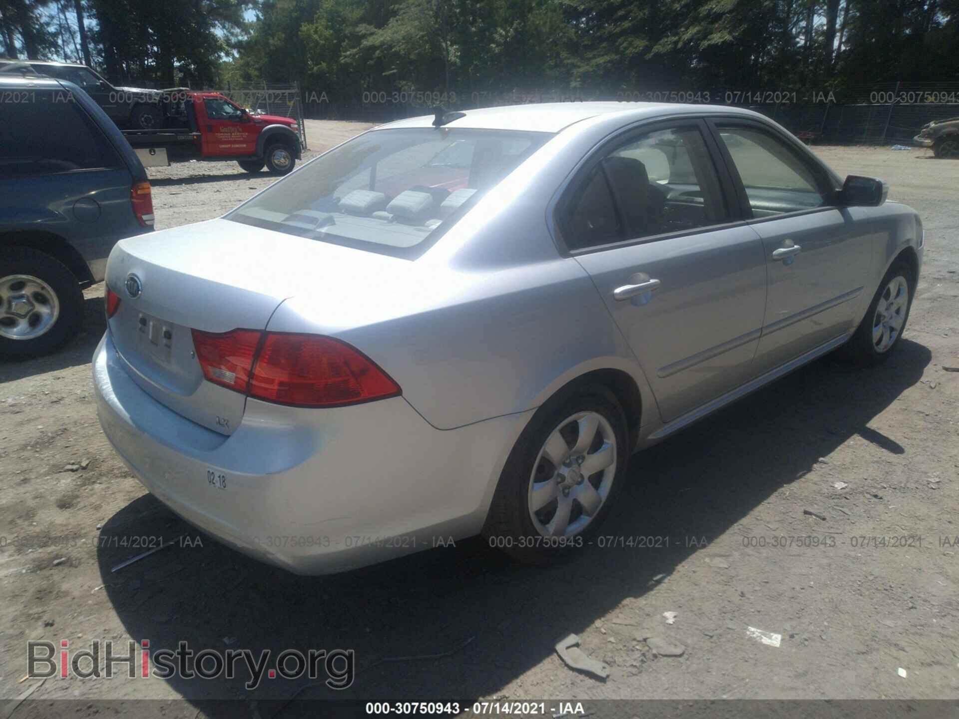 2009 KIA OPTIMA - VIN: KNAGE228495333765 - Фото 4