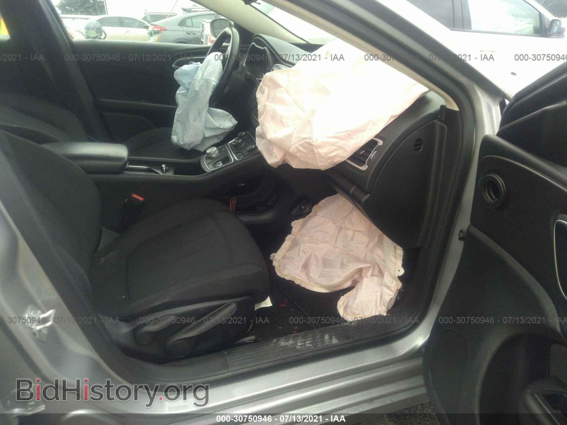 2016 CHRYSLER 200 - VIN: 1C3CCCAB6GN152954 - Фото 5