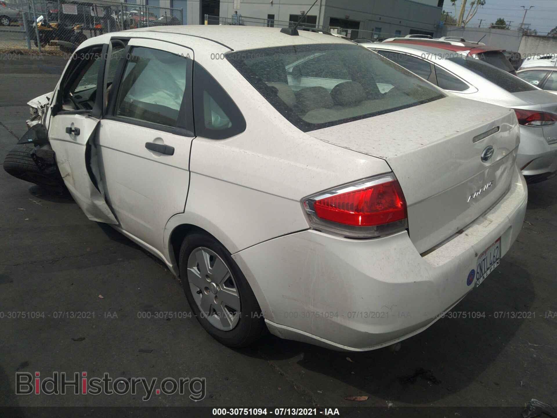 2011 FORD FOCUS - VIN: 1FAHP3EN8BW149749 - Photo 3